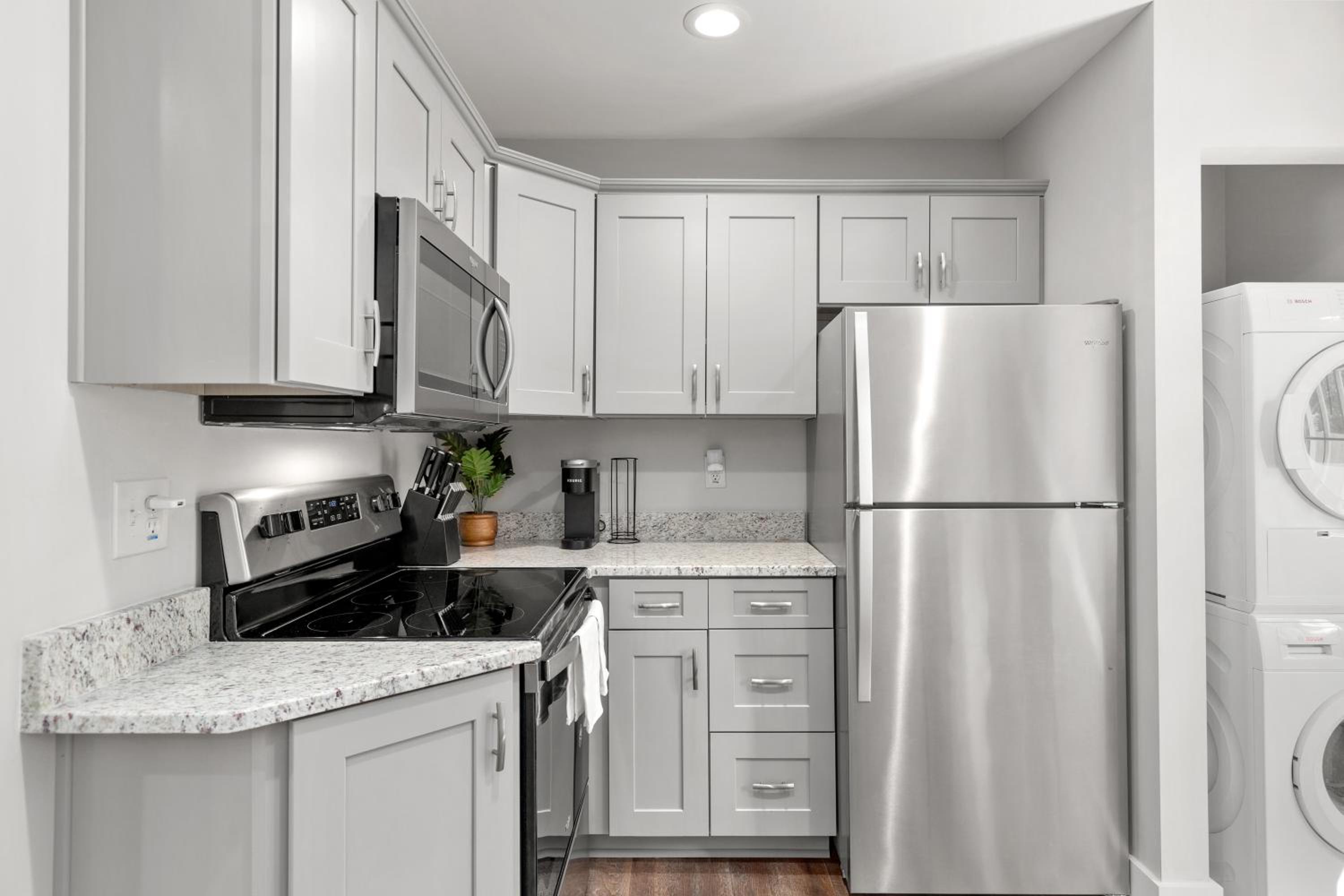 Charming Modern 3-Bedroom Home in East Nashville! view 5