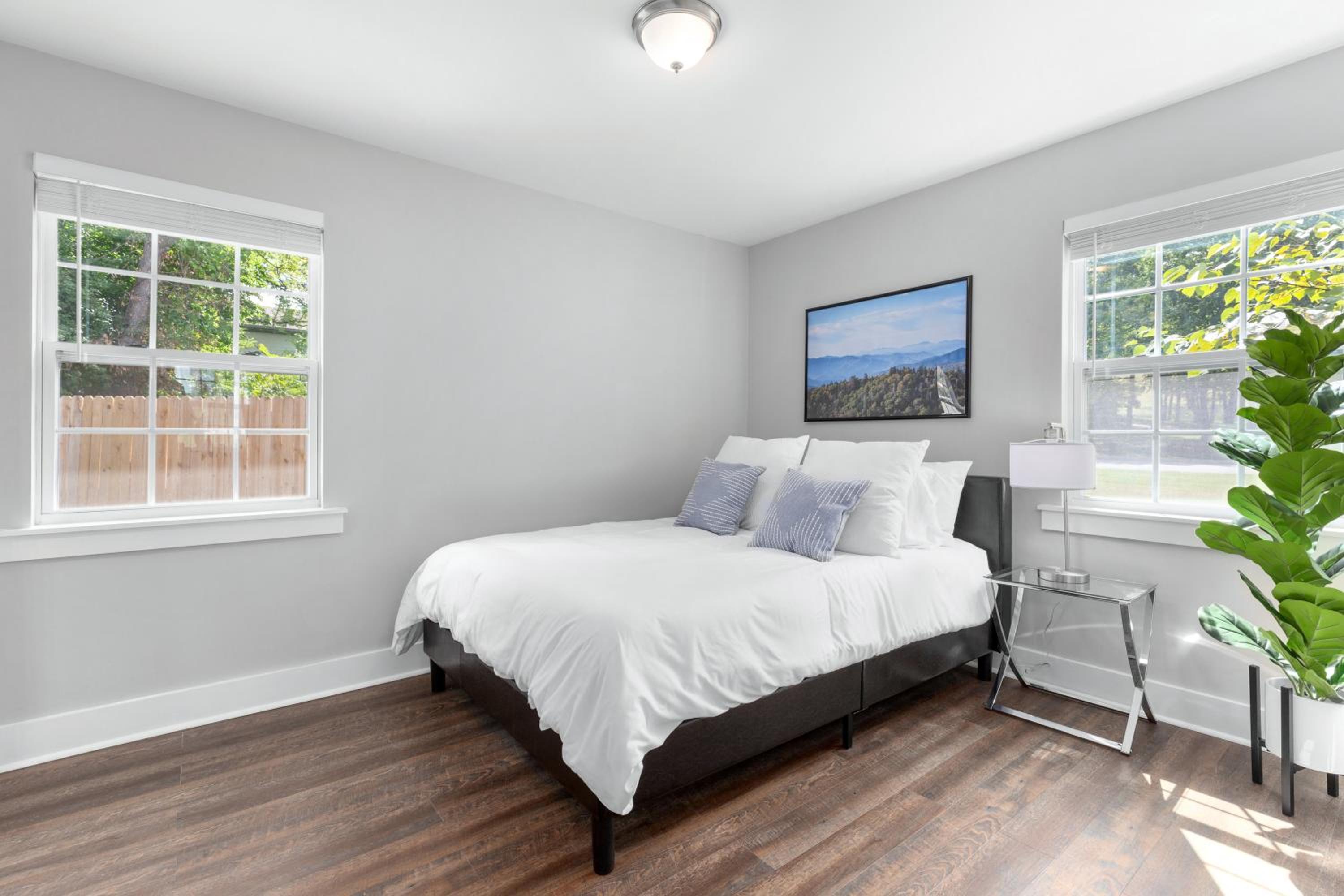 Charming Modern 3-Bedroom Home in East Nashville! view 4