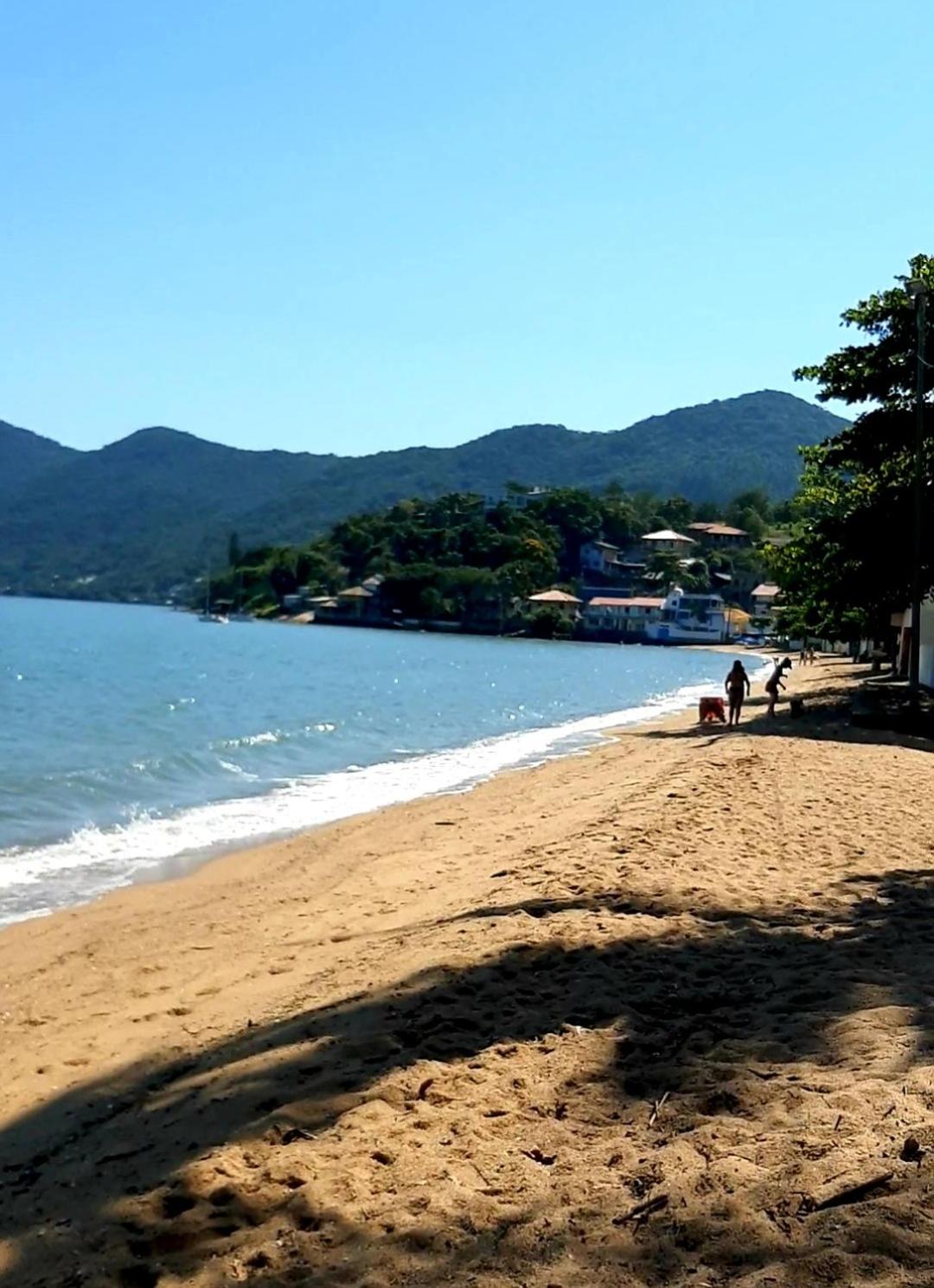 Casa na praia em frente ao mar