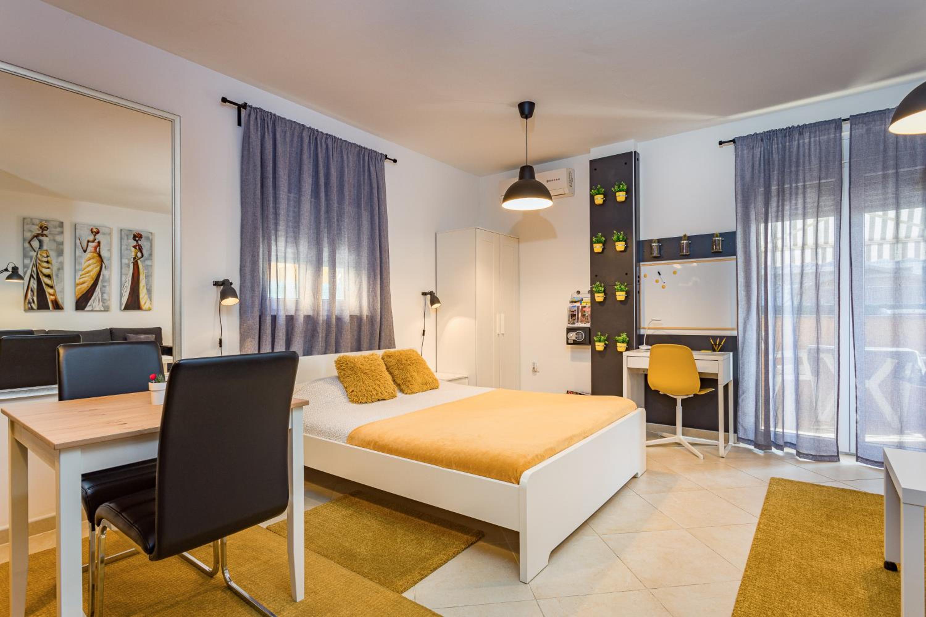 hotel room