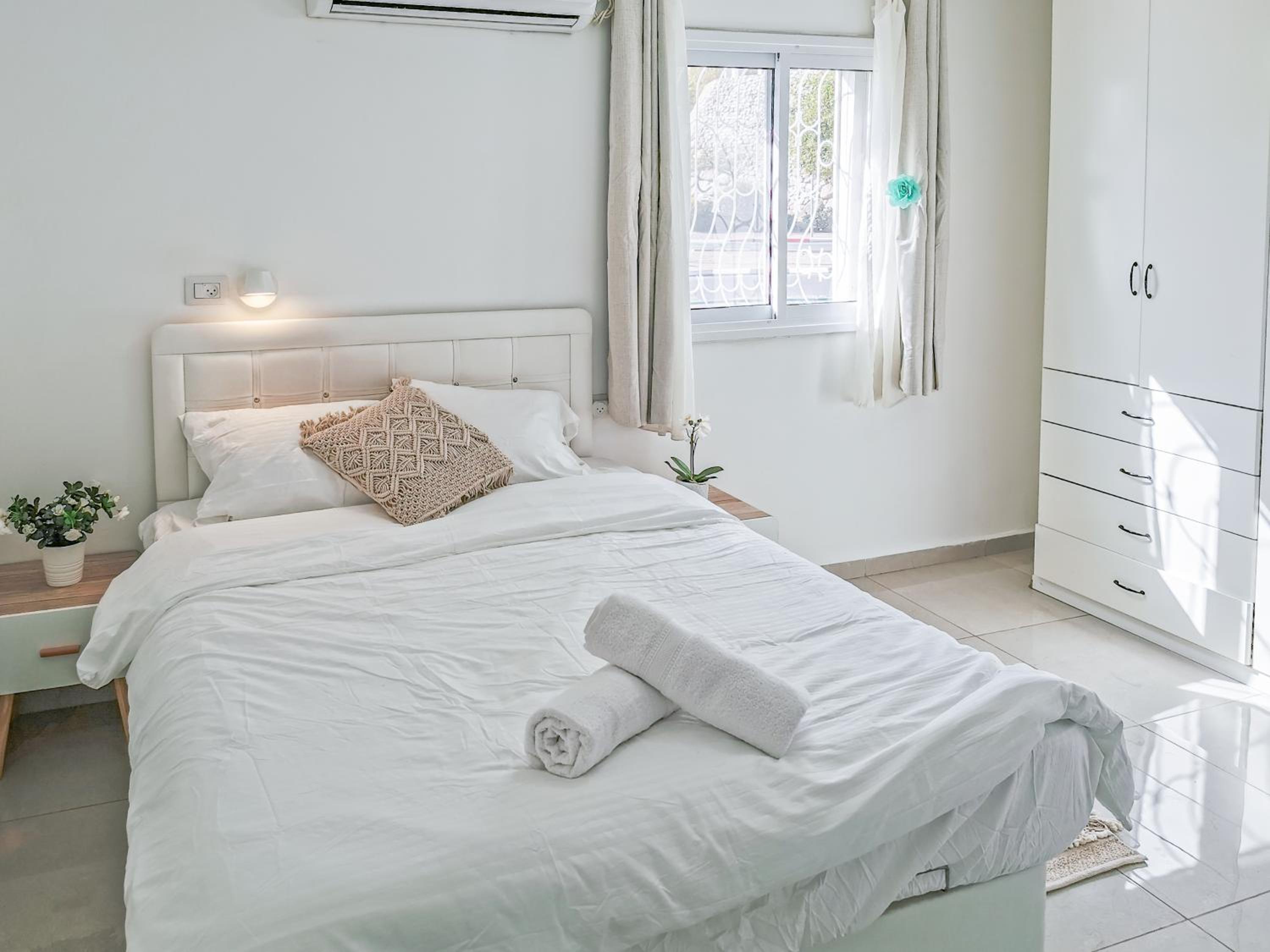 Fully Equipped In A Central Location view 4