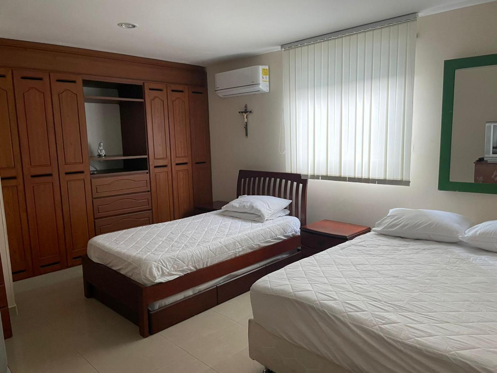 SUPER CASA CLUB CONDOMINIO EL PEÑON GIRARDOT