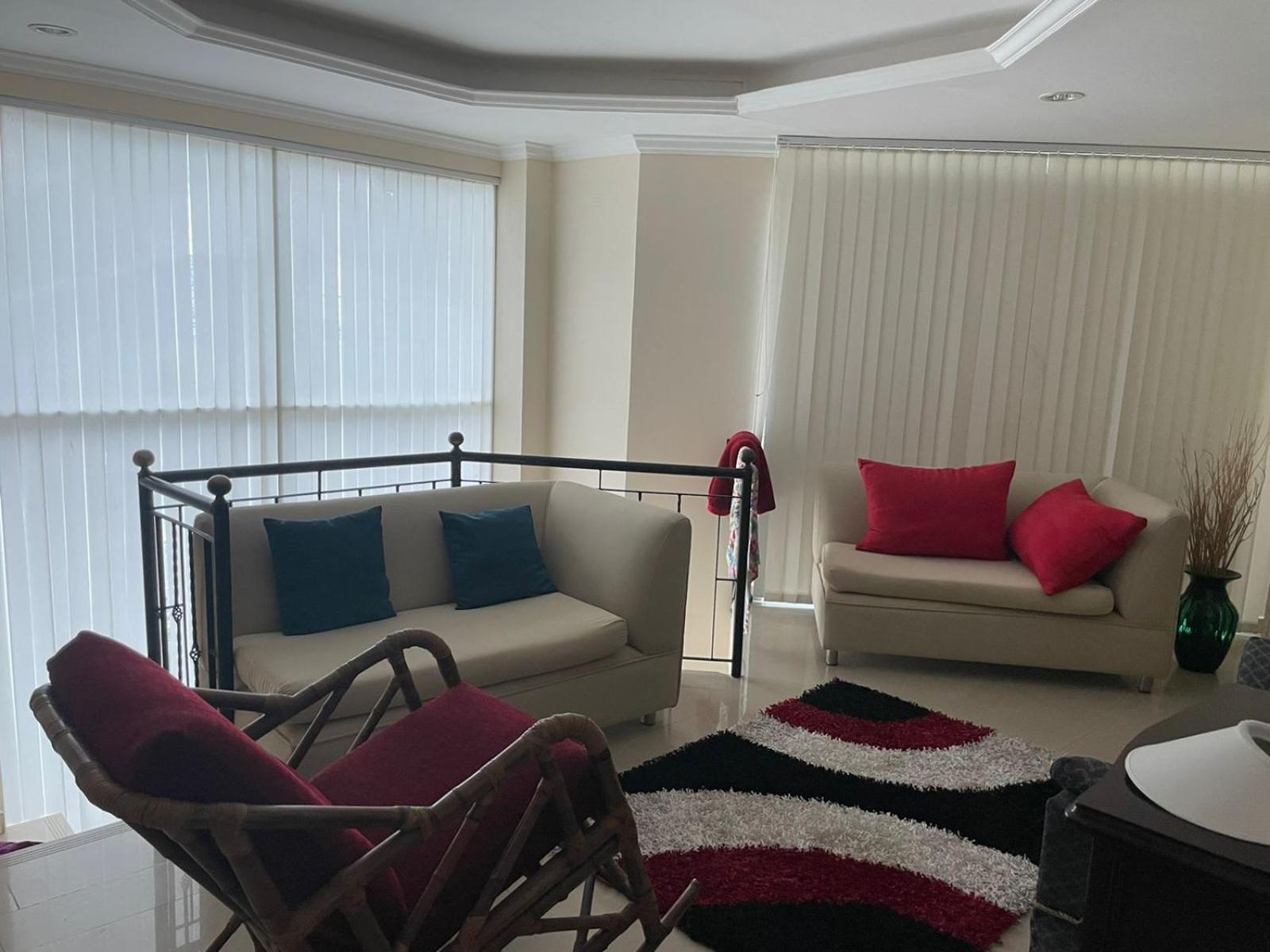 SUPER CASA CLUB CONDOMINIO EL PEÑON GIRARDOT