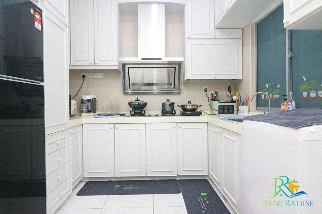 Akademik Suite by RR JBcity