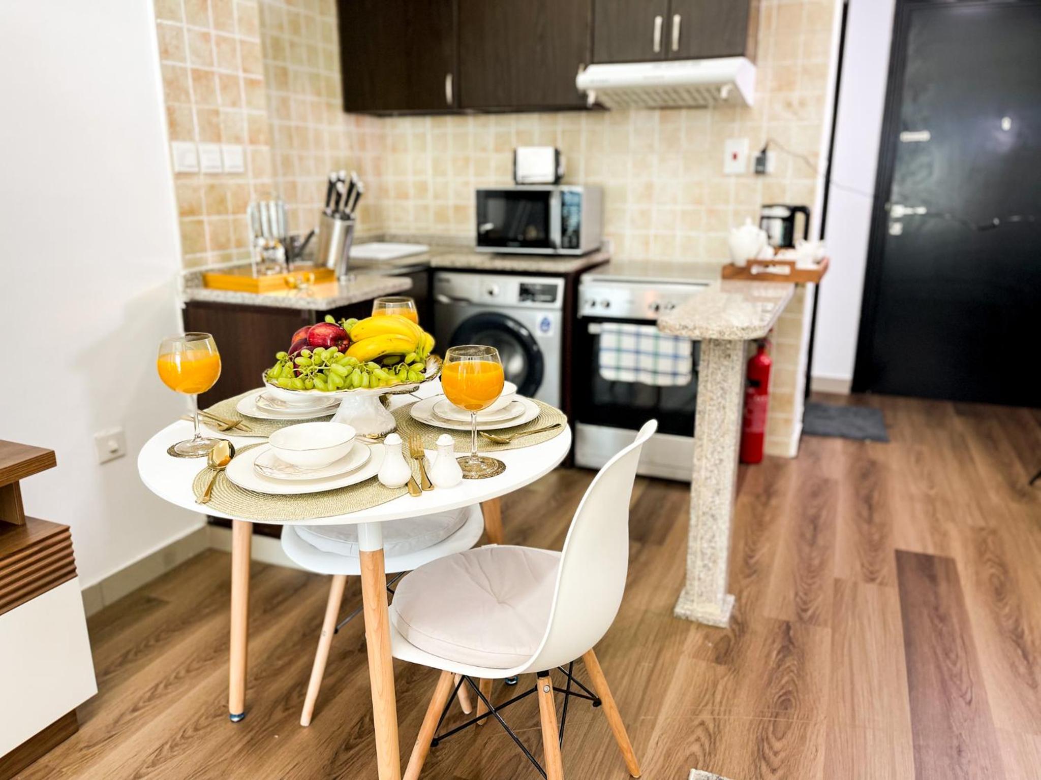 Luxury Studio Apartment Close to JBR Beach&Yacht Club&Metro-Available Airport Shuttle