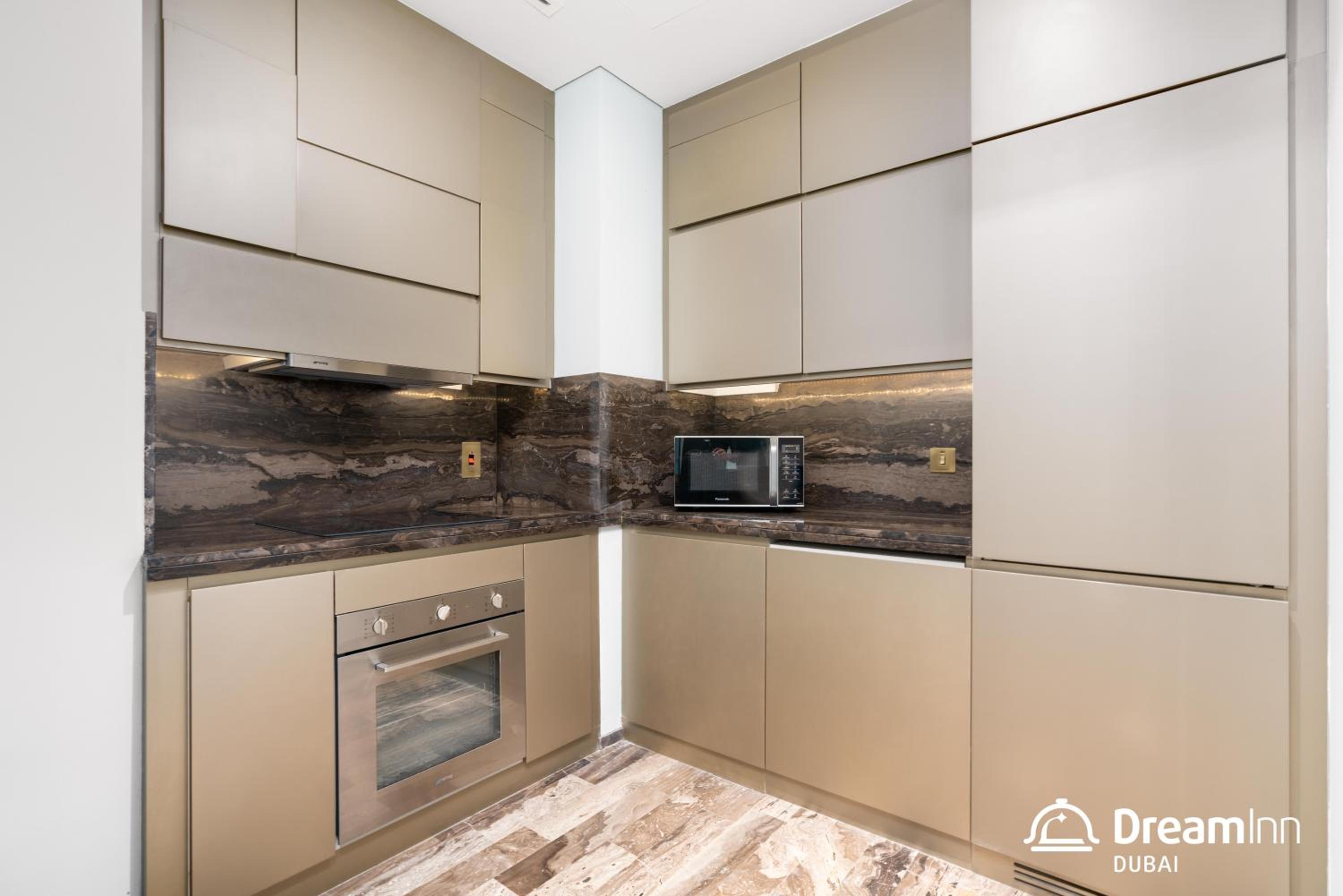 Dream Inn Dubai - Damac Heights Marina