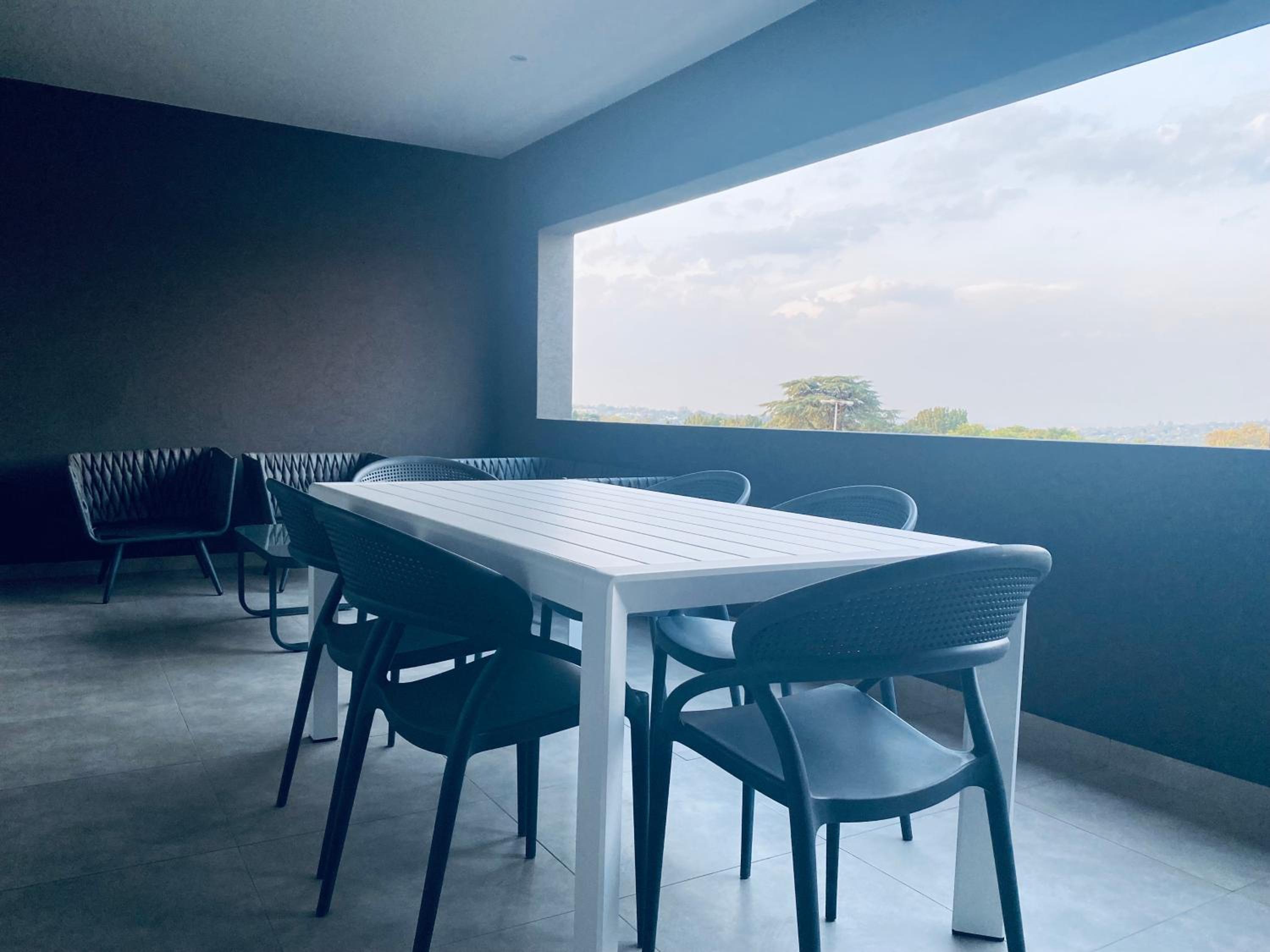 MINT Apartments Greenside