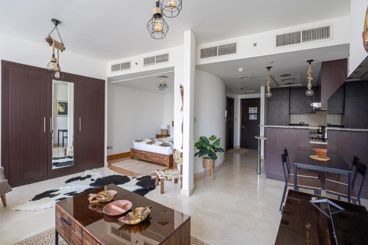 HiGuests - Unique Studio Interior With Stunning Views in DIFC