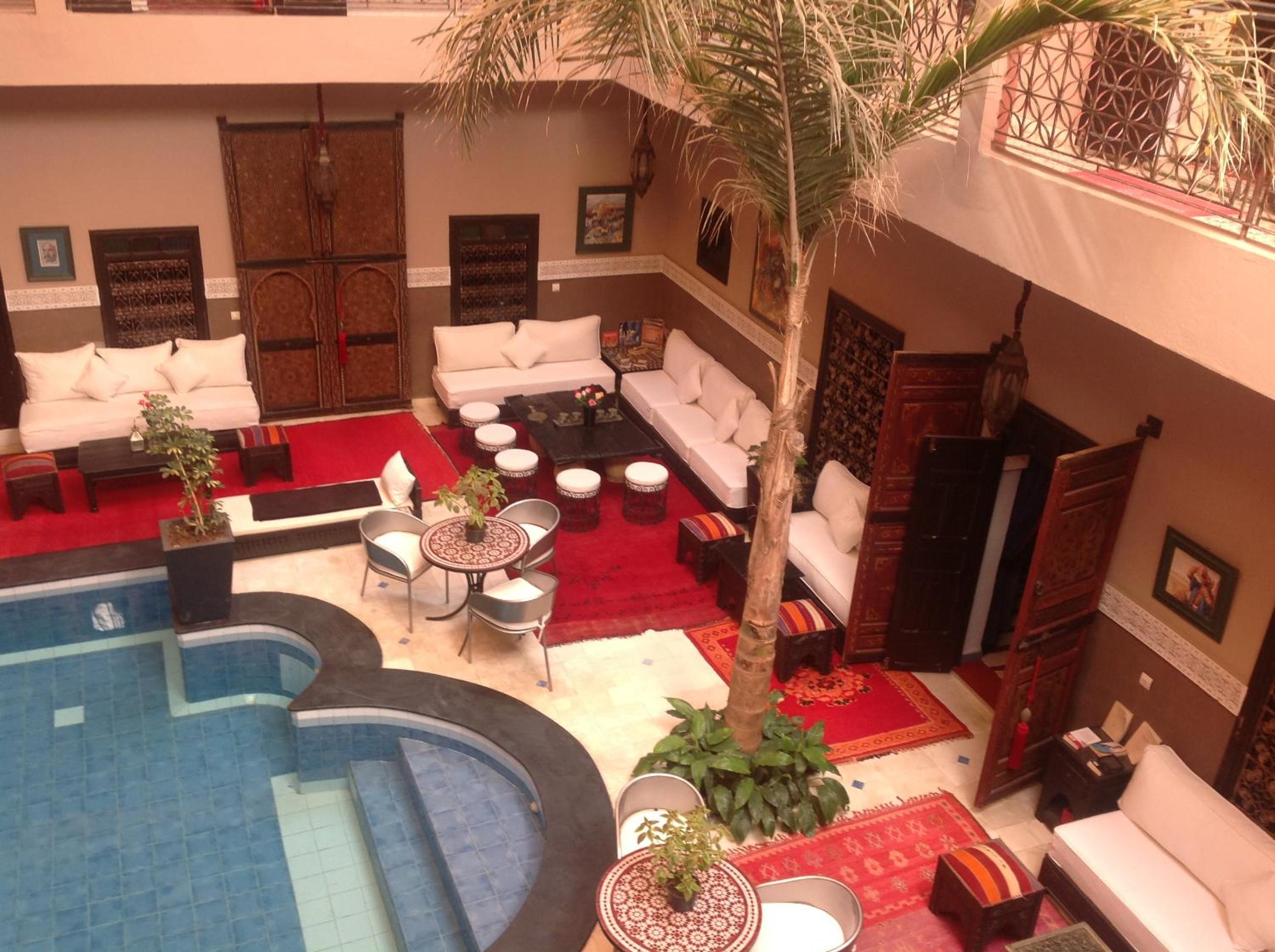 lounge