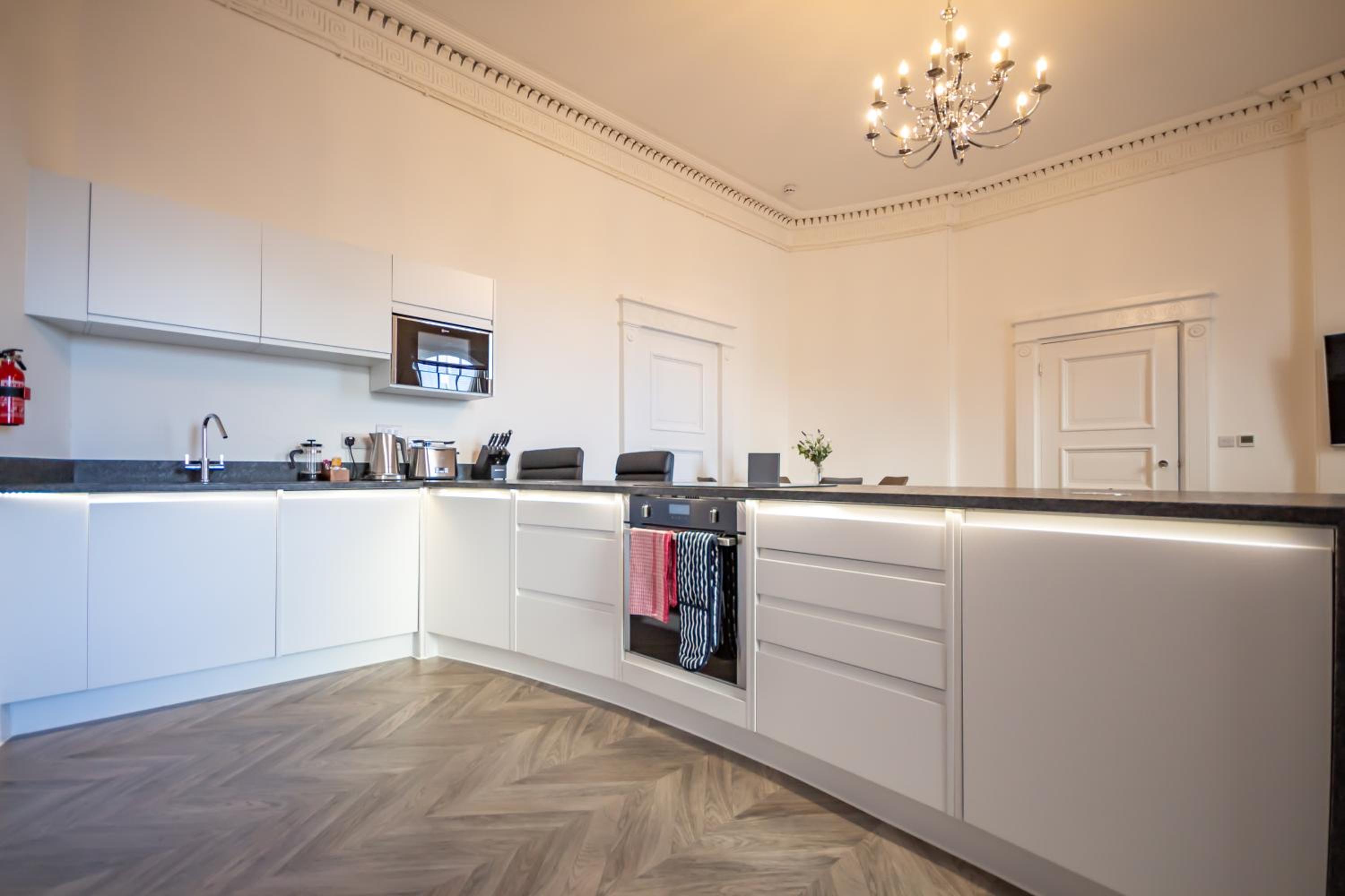 Luxury 1 bedroom ground floor apartment view 5
