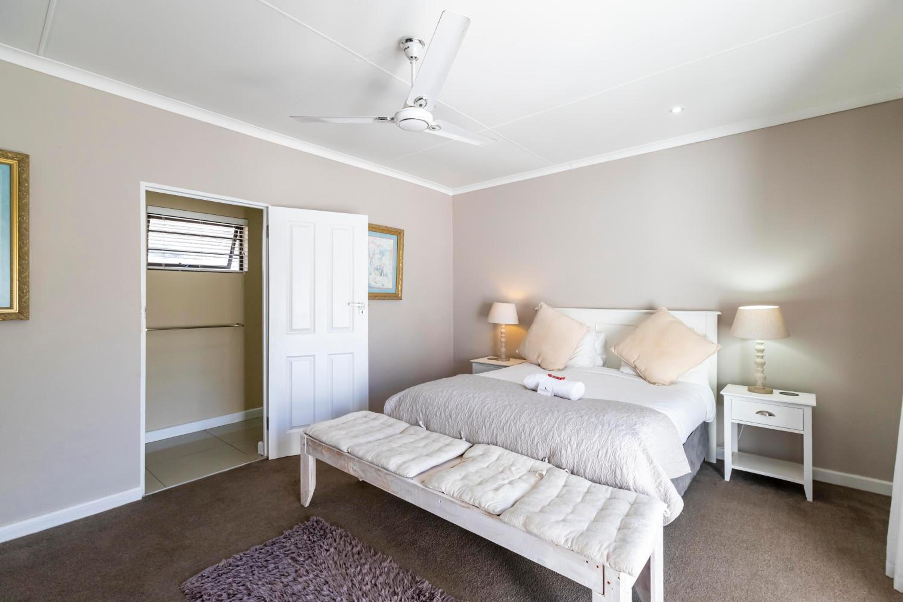 Fish Eagle Manor