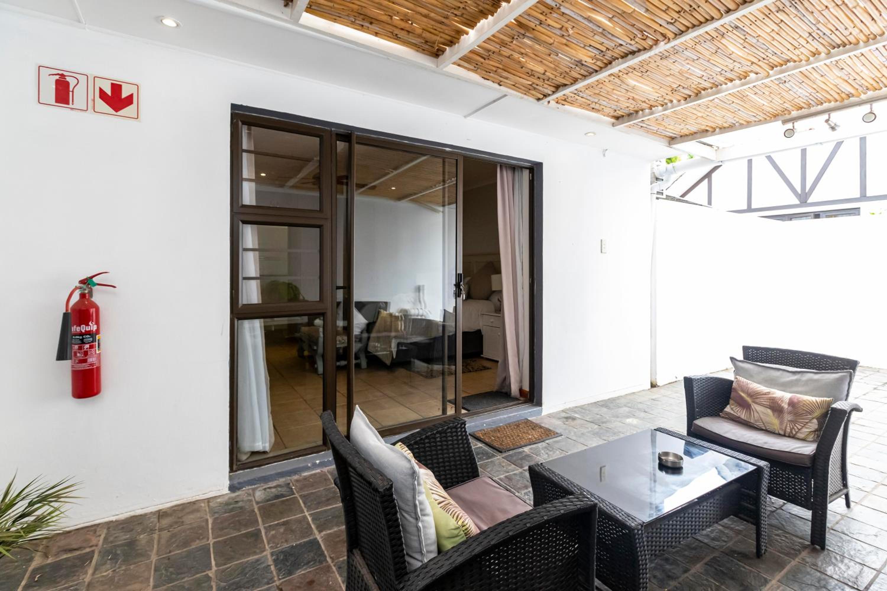 Fish Eagle Manor