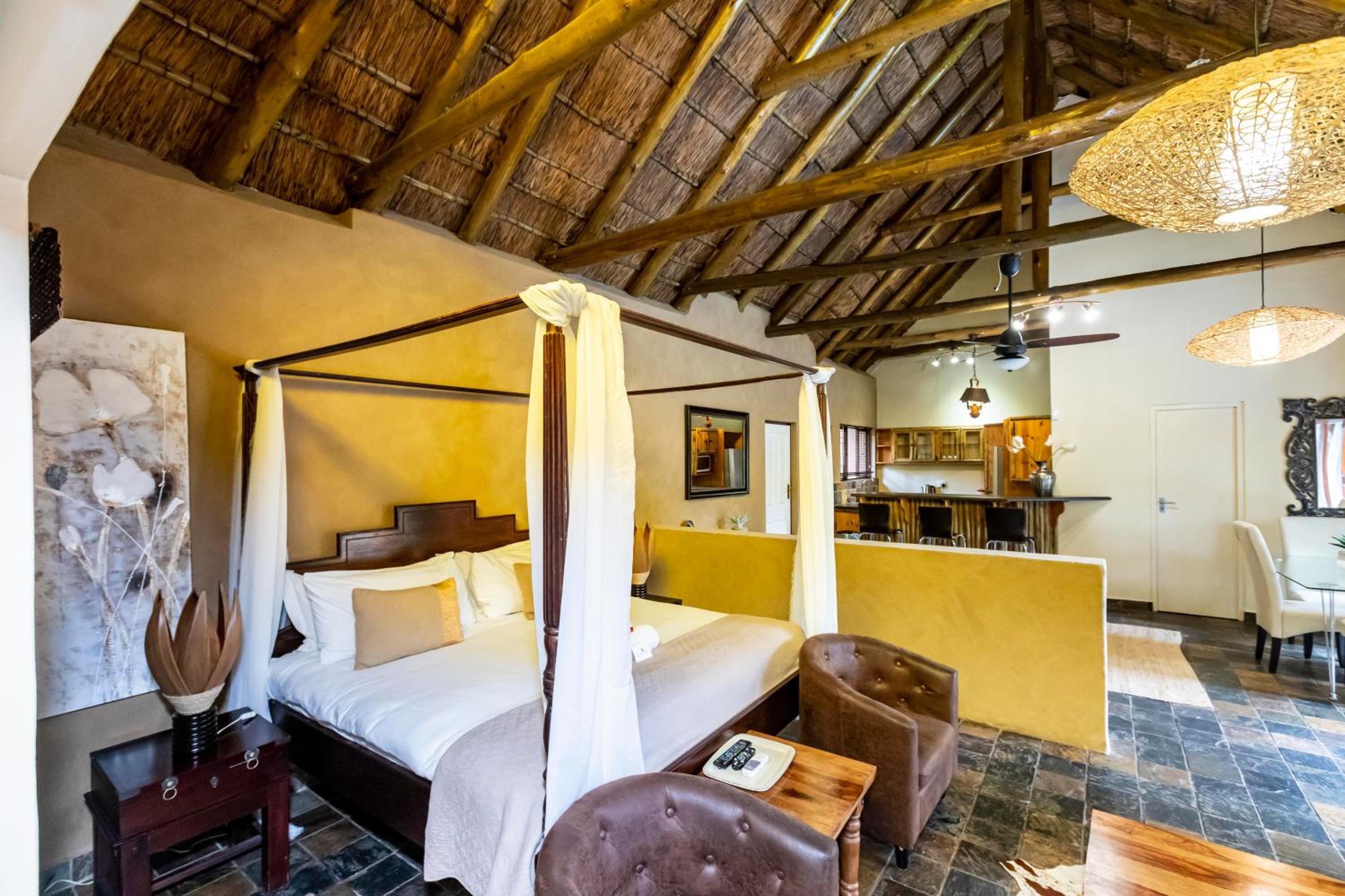 Fish Eagle Manor