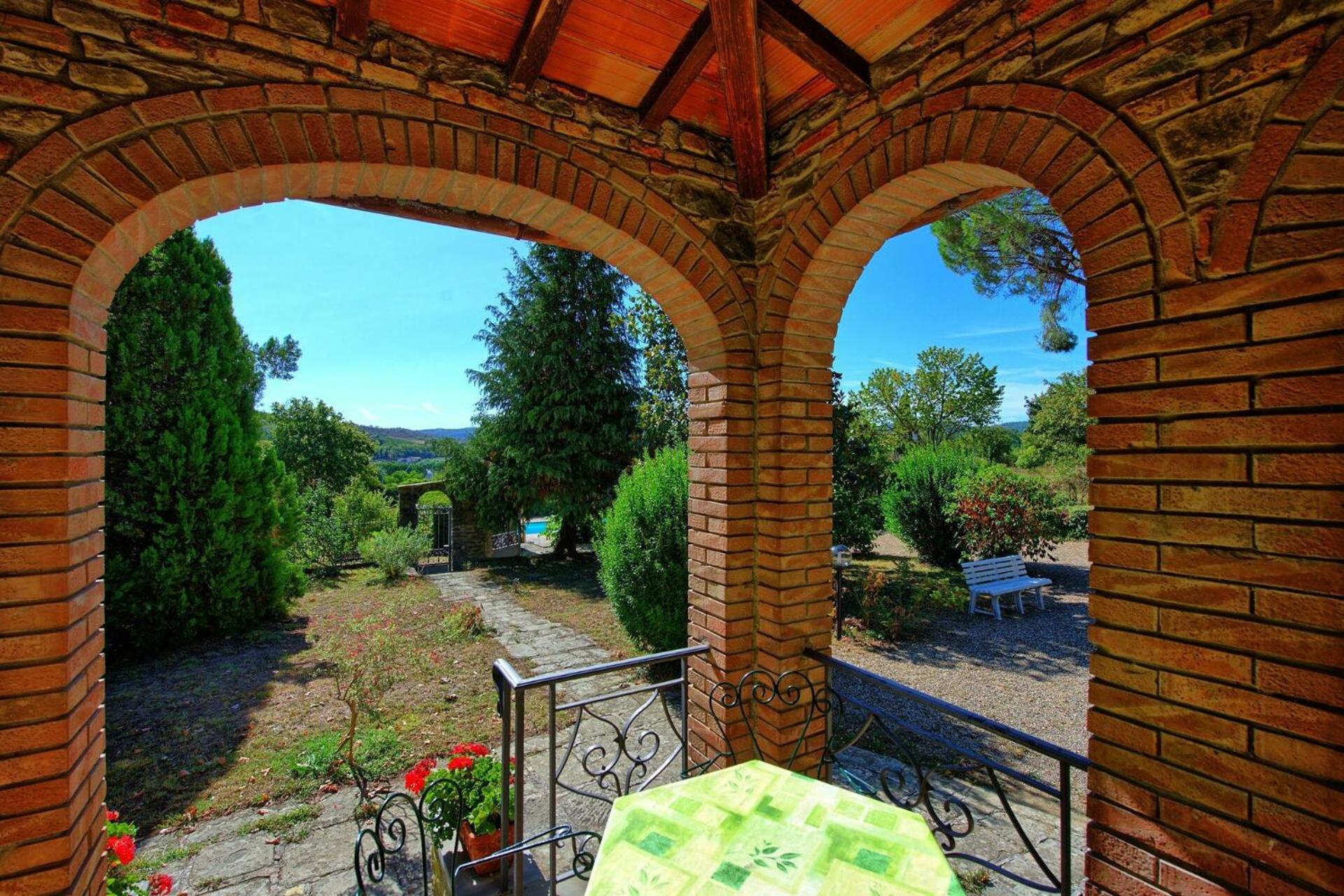 Casale Ambra by PosarelliVillas
