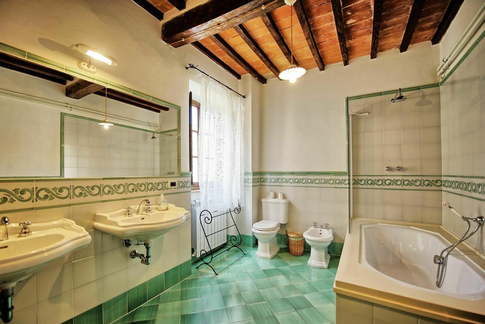 Villa Capolona by PosarelliVillas