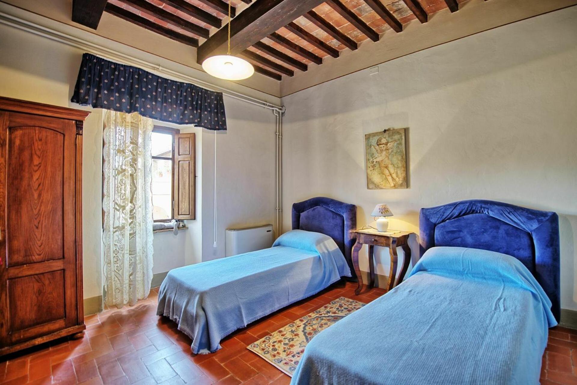 Villa Capolona by PosarelliVillas