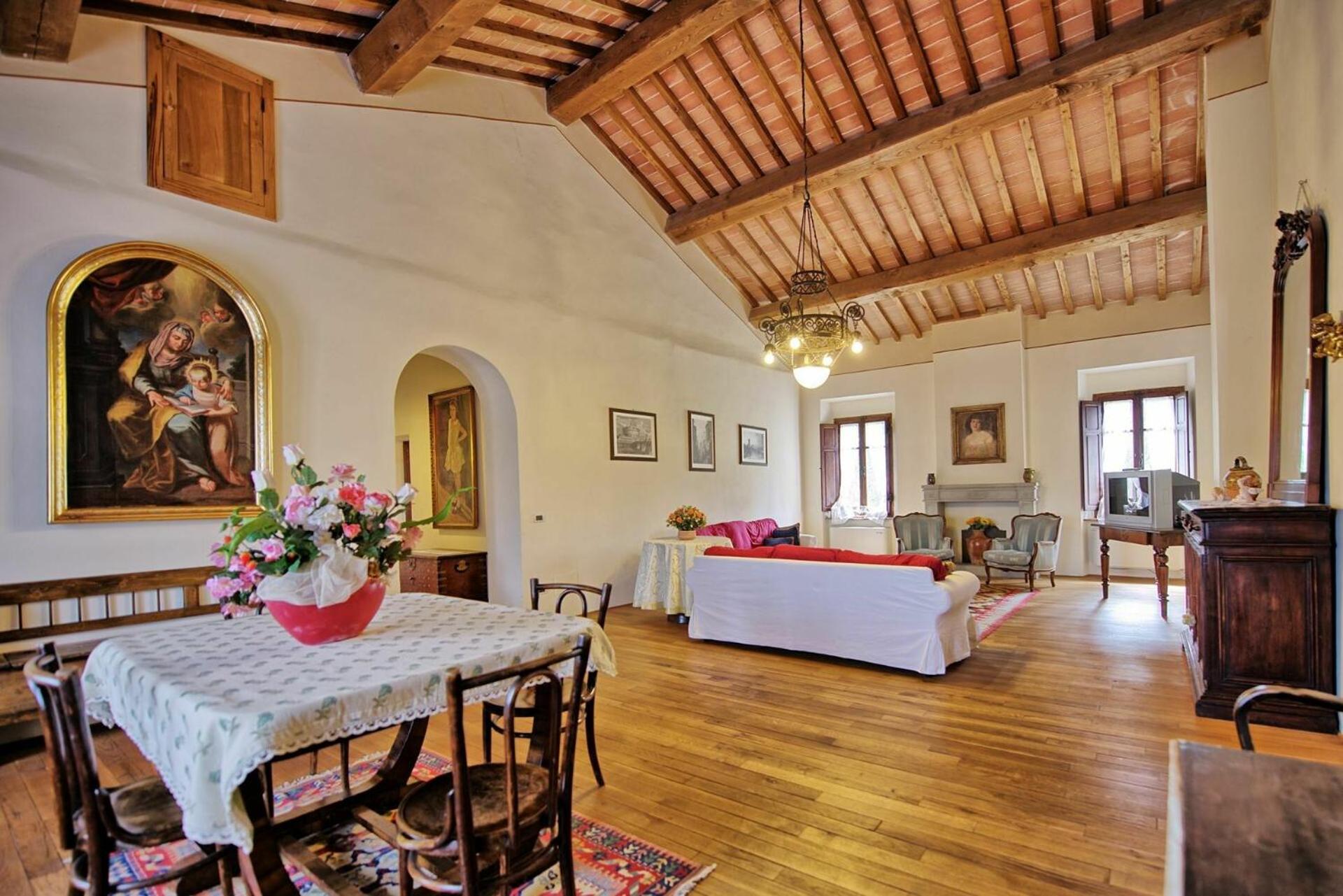 Villa Capolona by PosarelliVillas