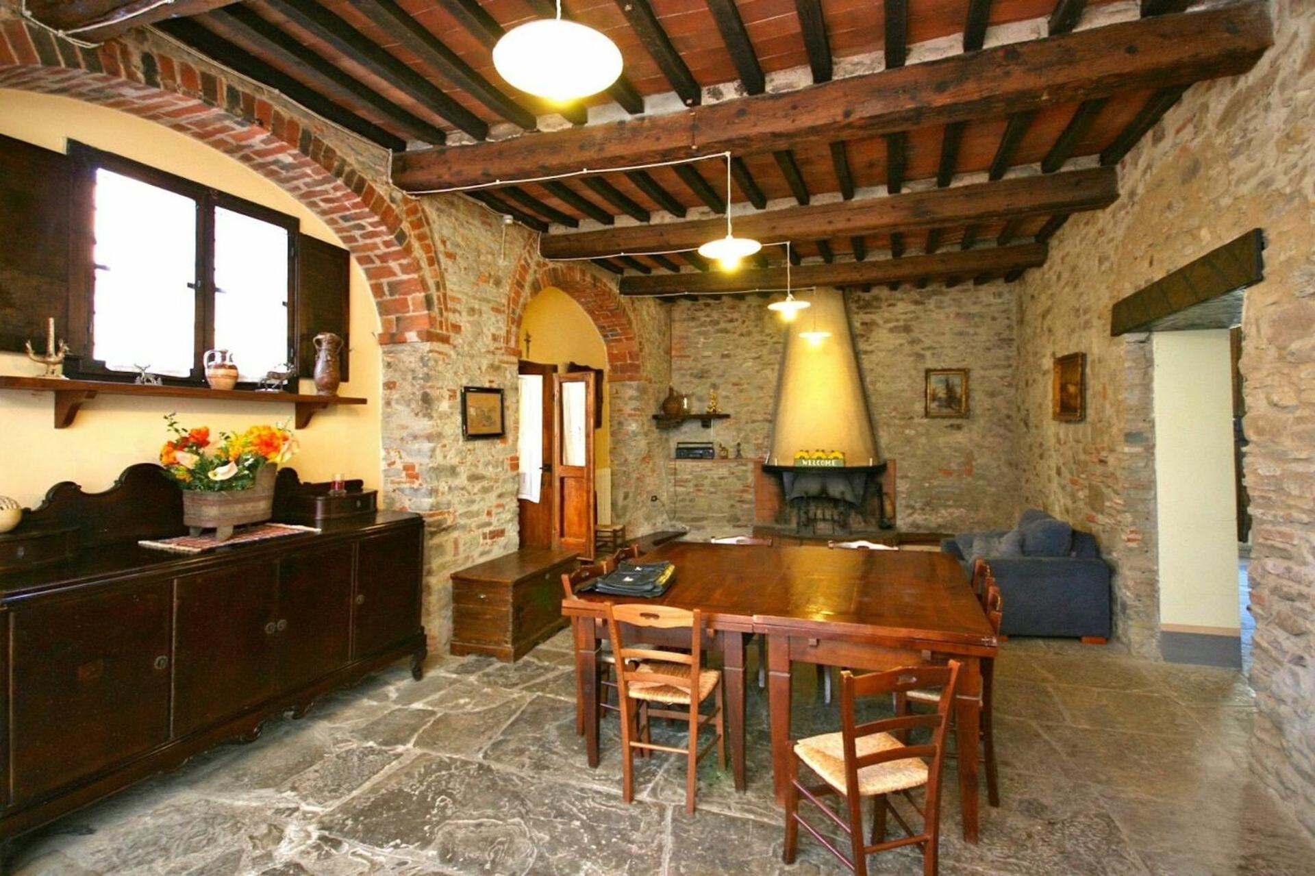 Villa Capolona by PosarelliVillas