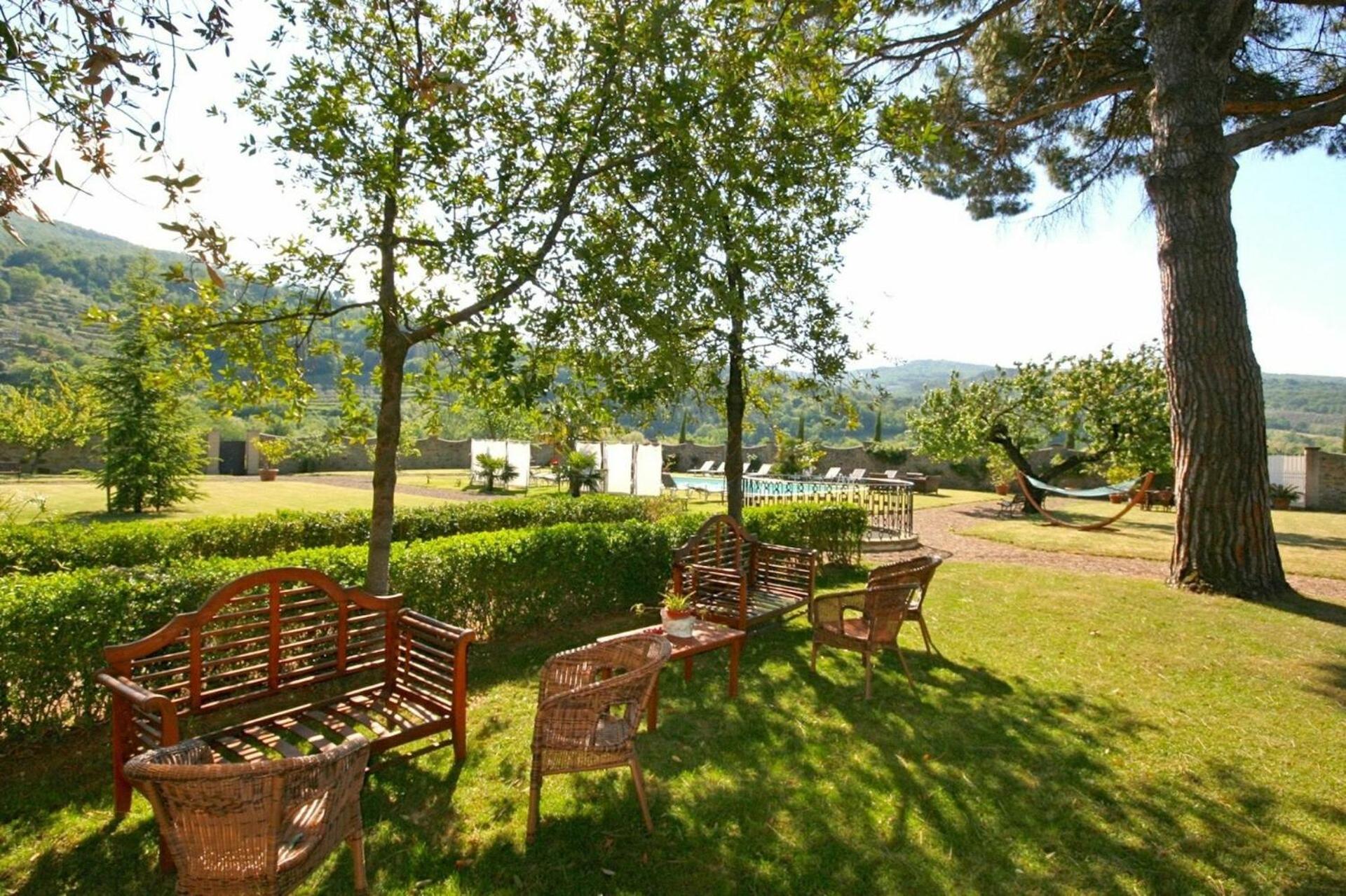 Villa Capolona by PosarelliVillas