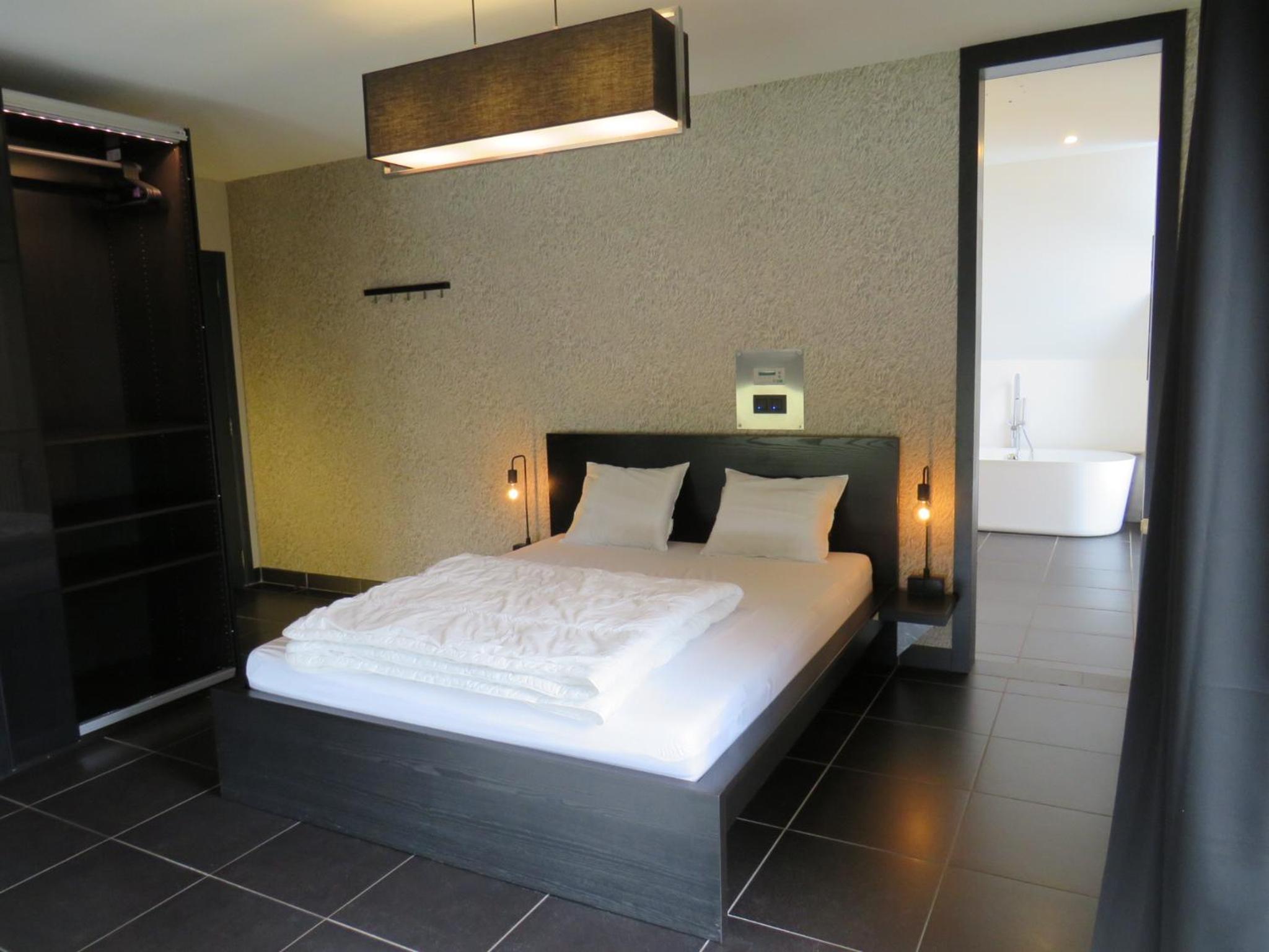 Oxygen House, long weekend special