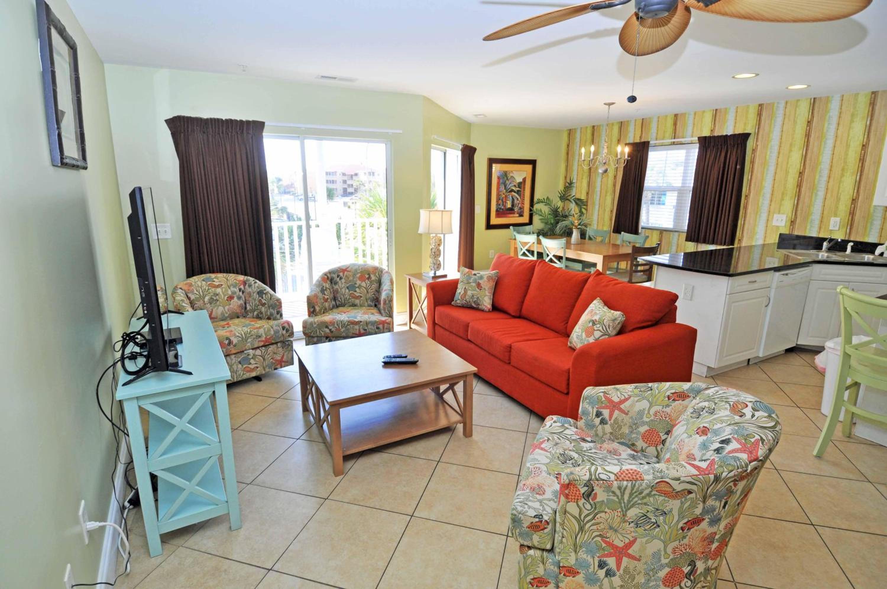 Stunning 8 BR, New Updates, Walk to Beach Bars, Main Street view 3
