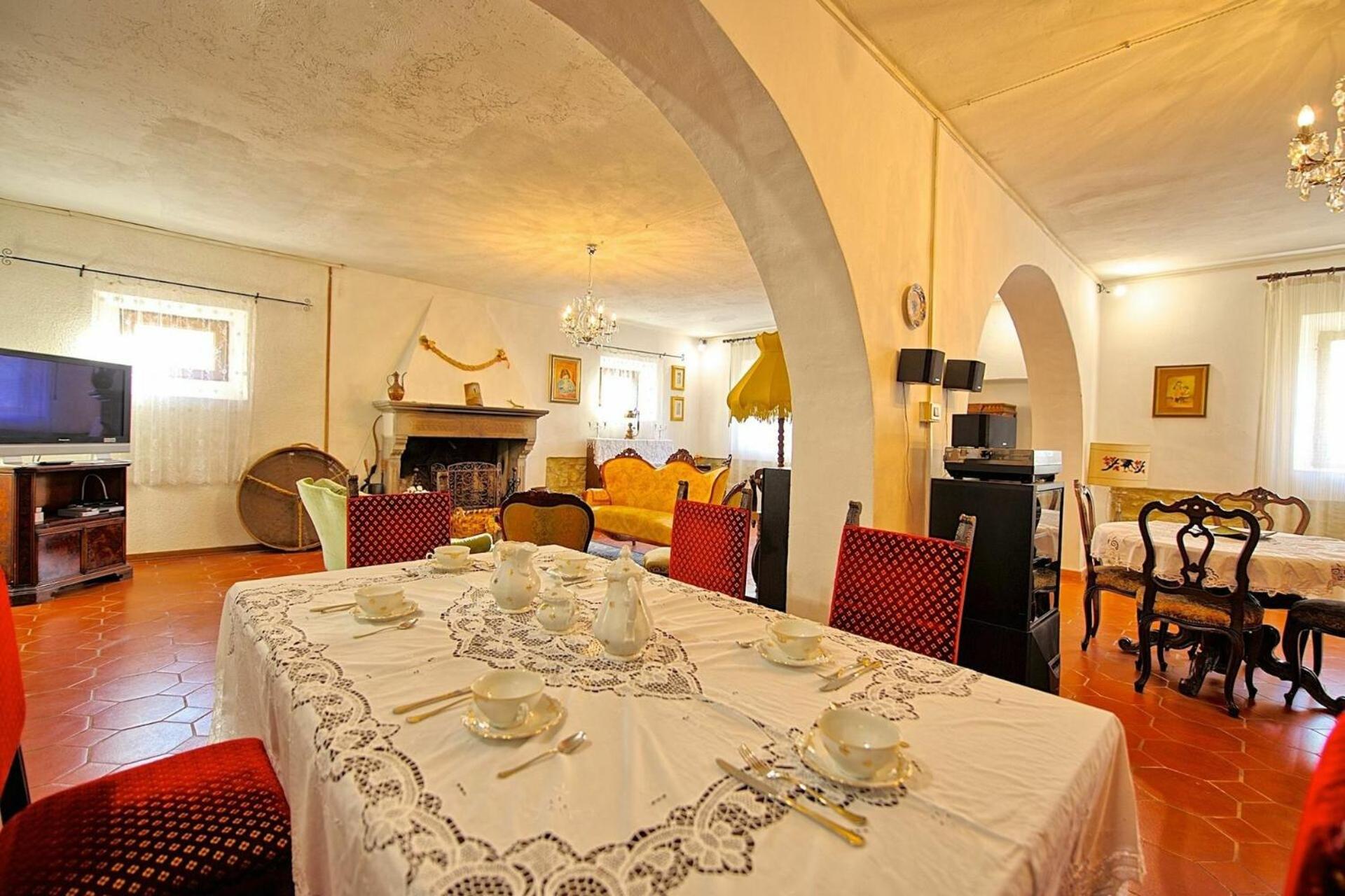 Villa Luciano by PosarelliVillas