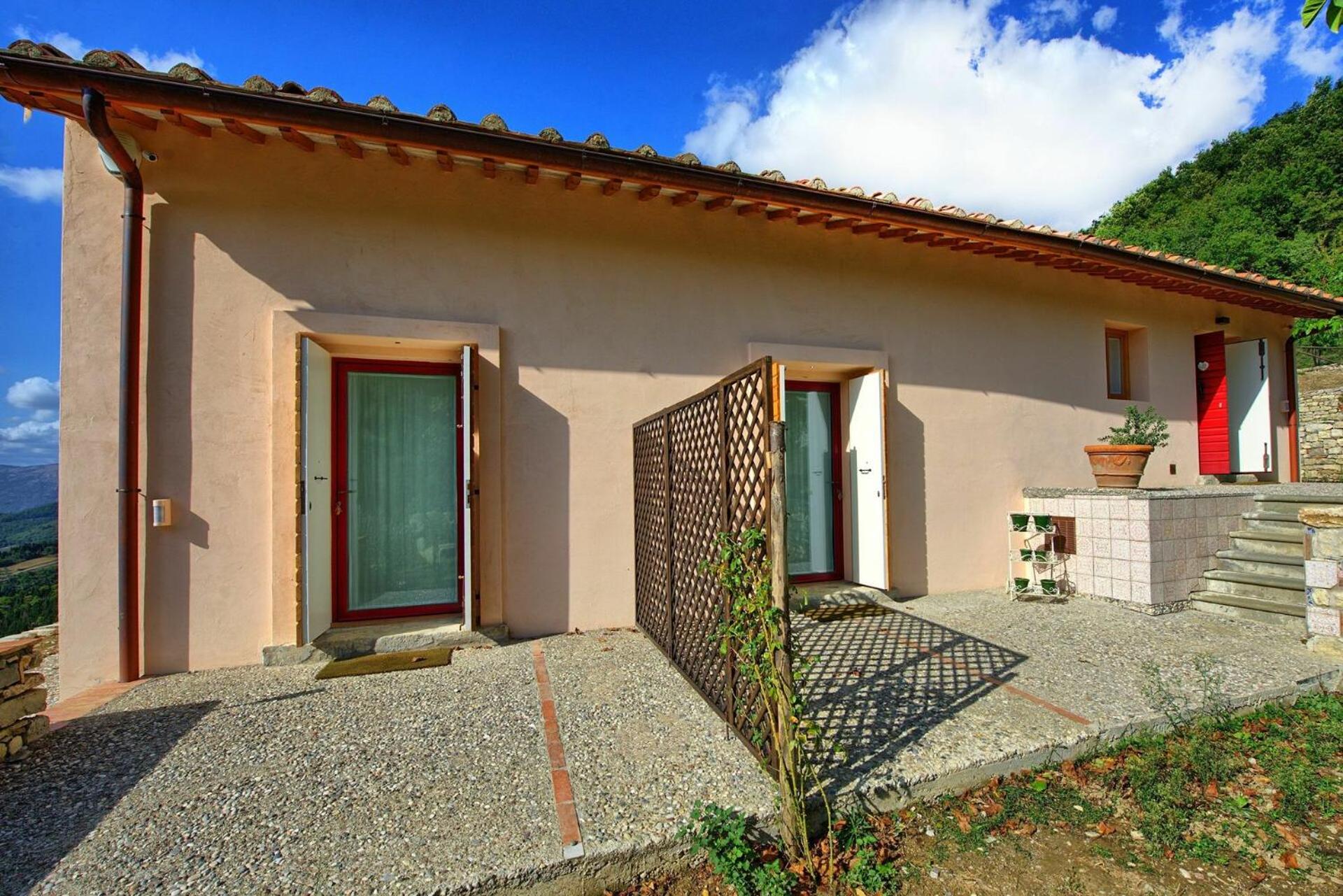 Villa Tenuta Lonciano by PosarelliVillas