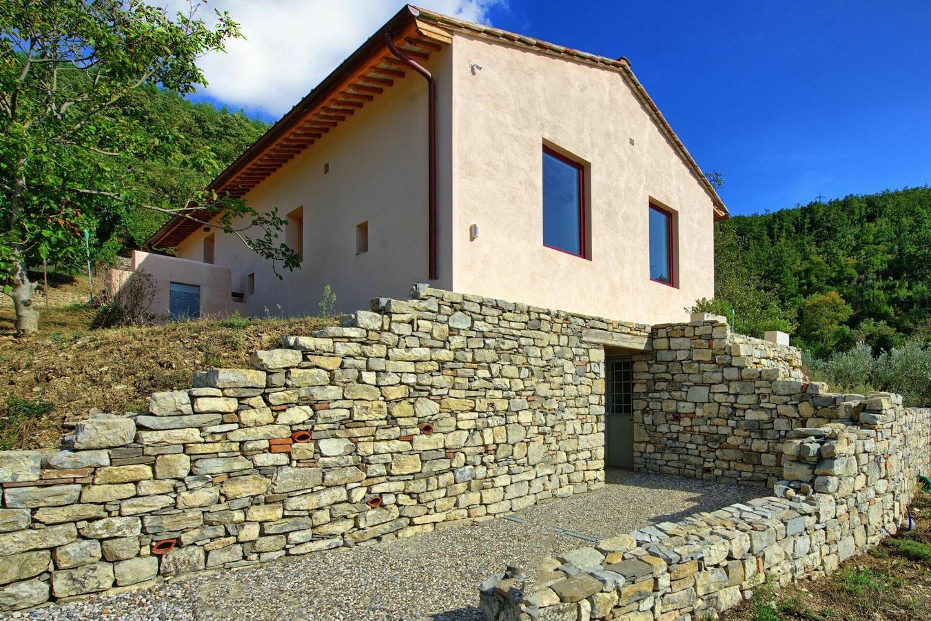 Villa Tenuta Lonciano by PosarelliVillas