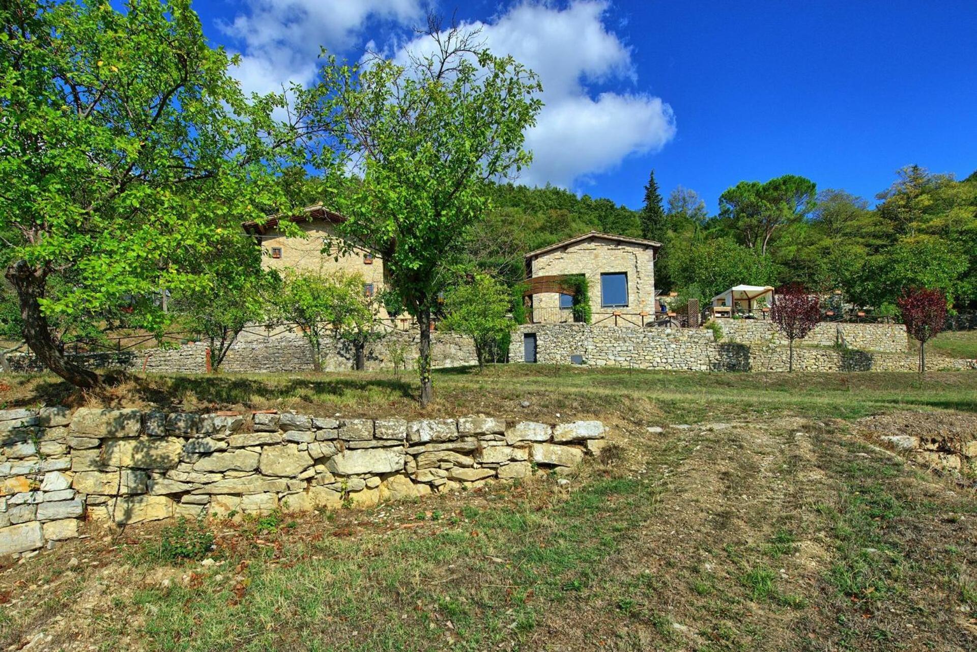 Villa Tenuta Lonciano by PosarelliVillas