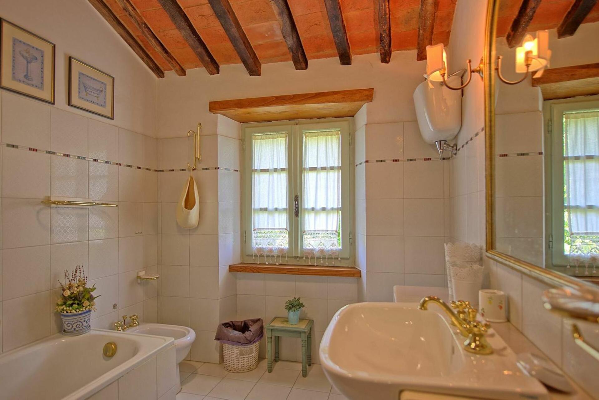 Cortona Vacations - Casale San Martino by PosarelliVillas - Property Image 45