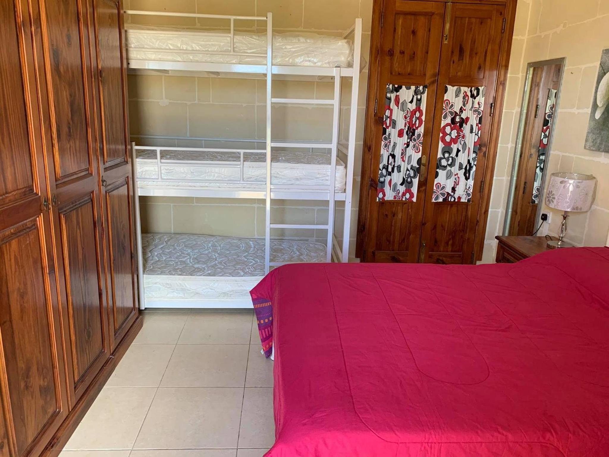 Qronfli Holiday Accommodation with Swimming Pool view 5