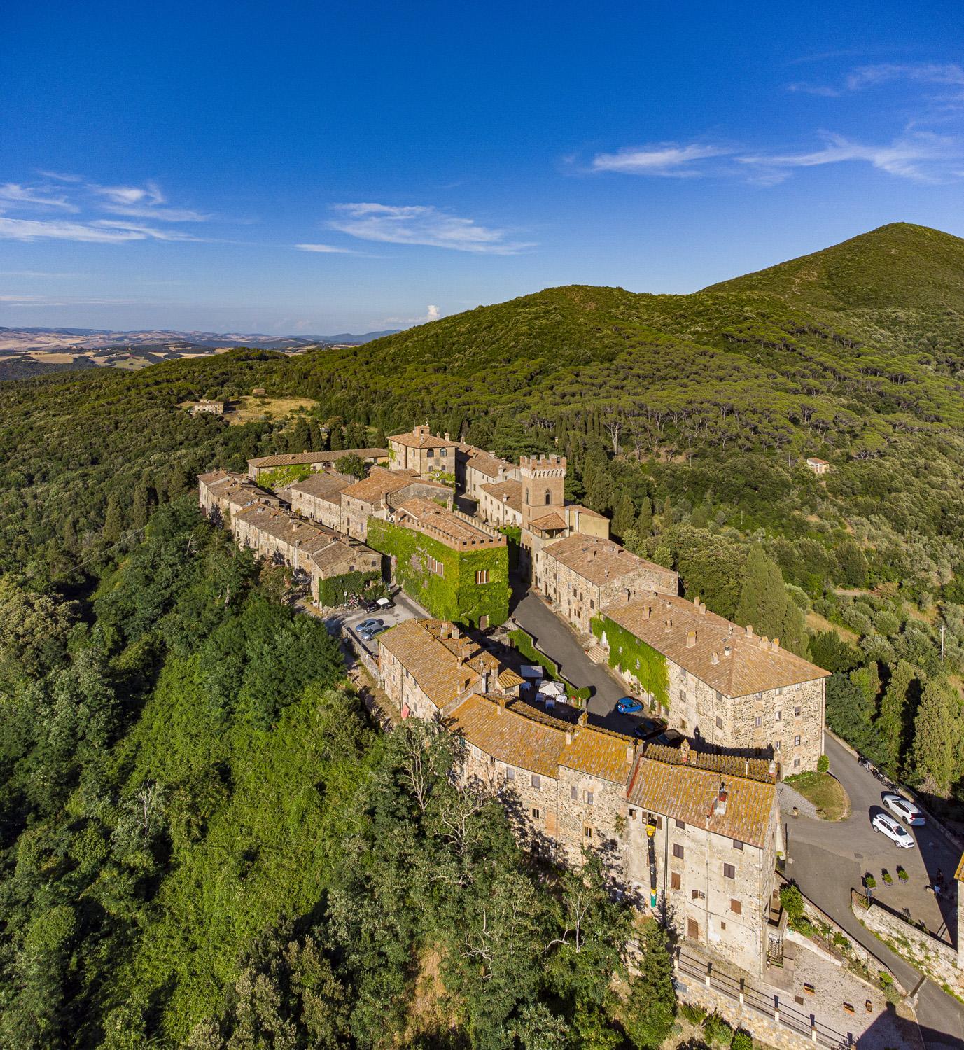 Castello Ginori Di Querceto view 3