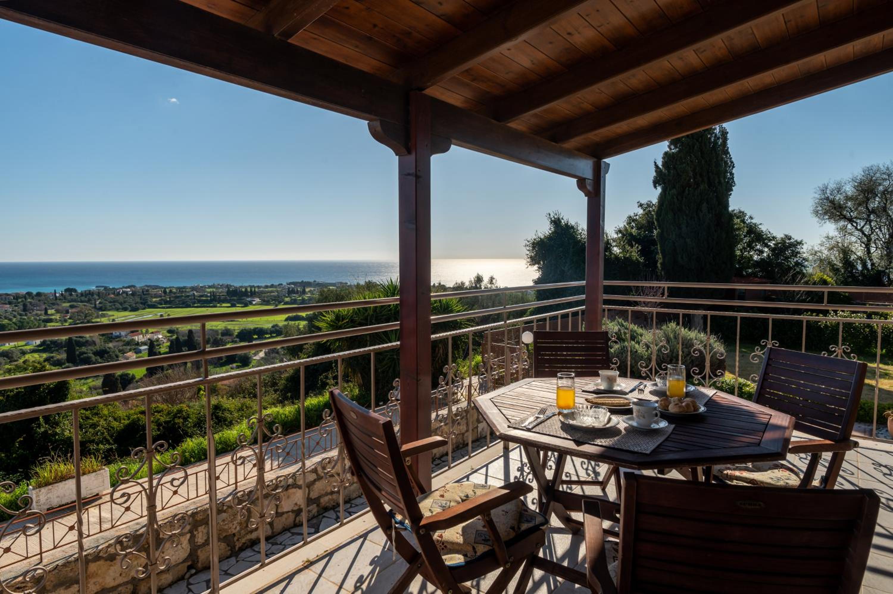 Vivian's Villa - Endless View view 3