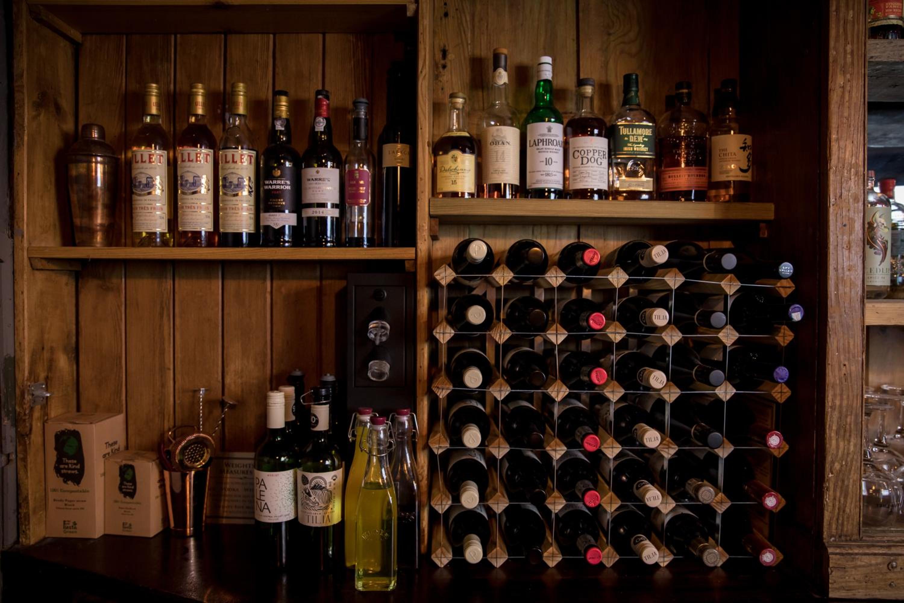 Devizes Vacations - The Black Swan Inn - Property Image 6