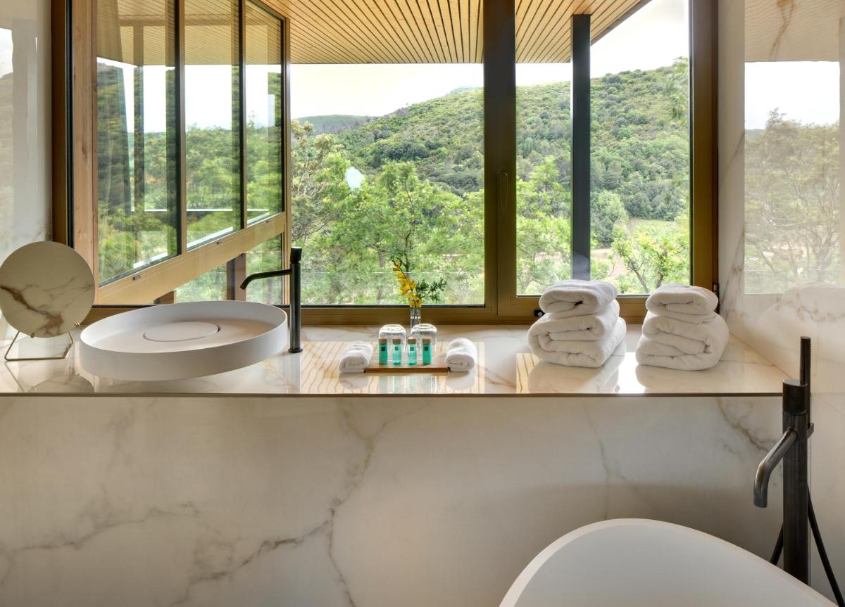 Souki Lodges & Spa 72