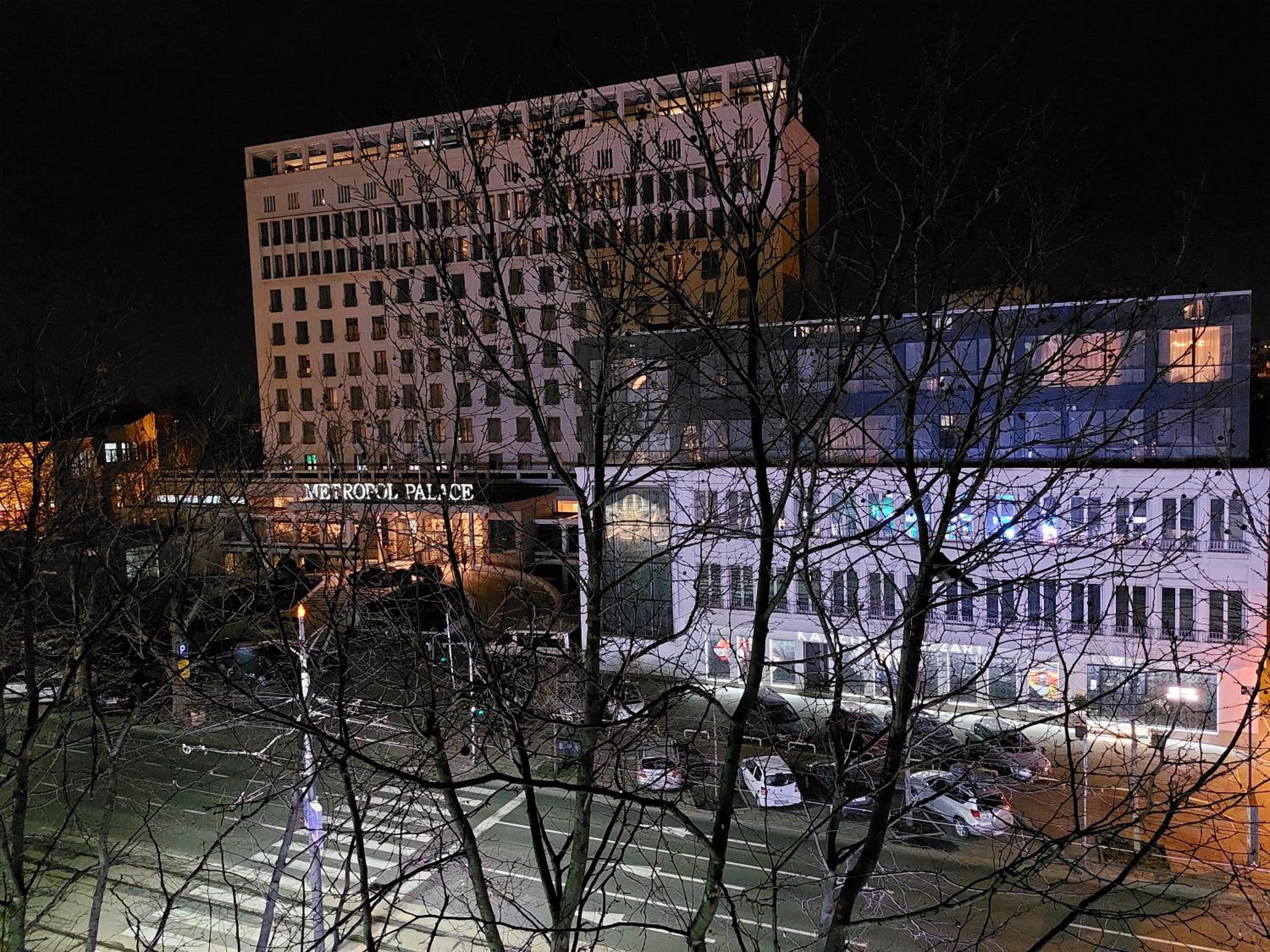 Boulevards apartment view 3