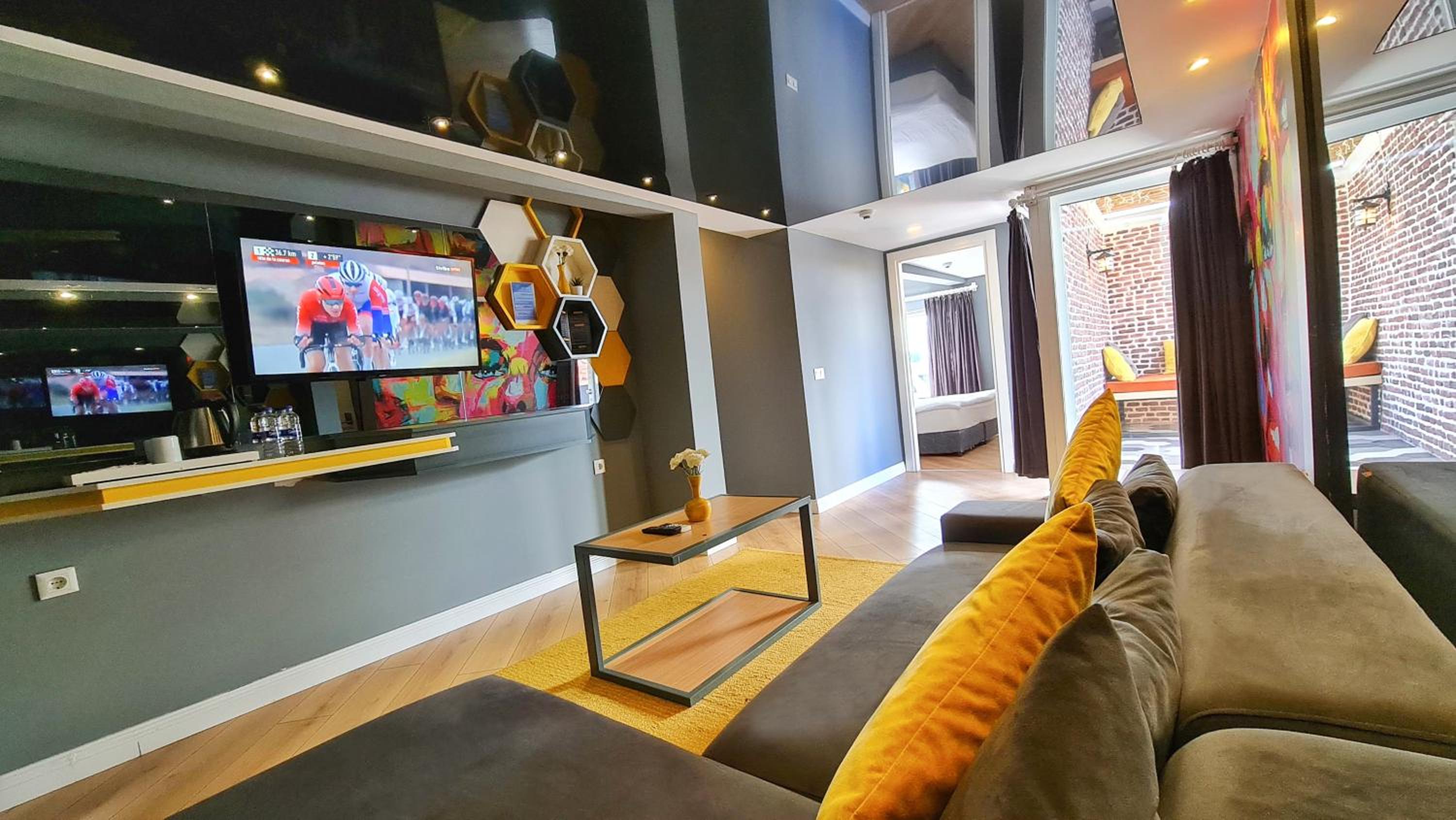 Letstay Hotel - Adults Only - Image 10