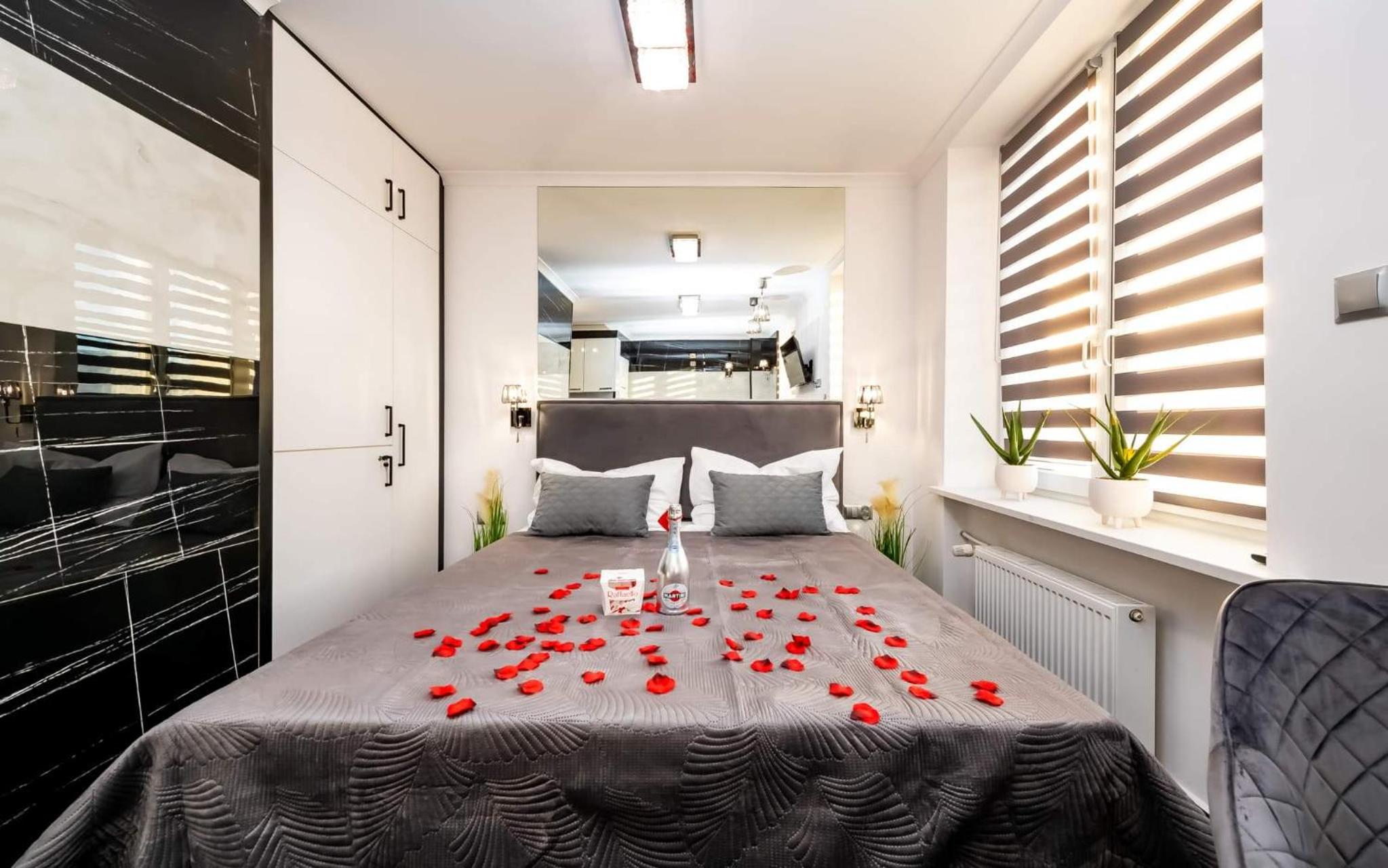 Apartament Lipowa Love Rooms view 3