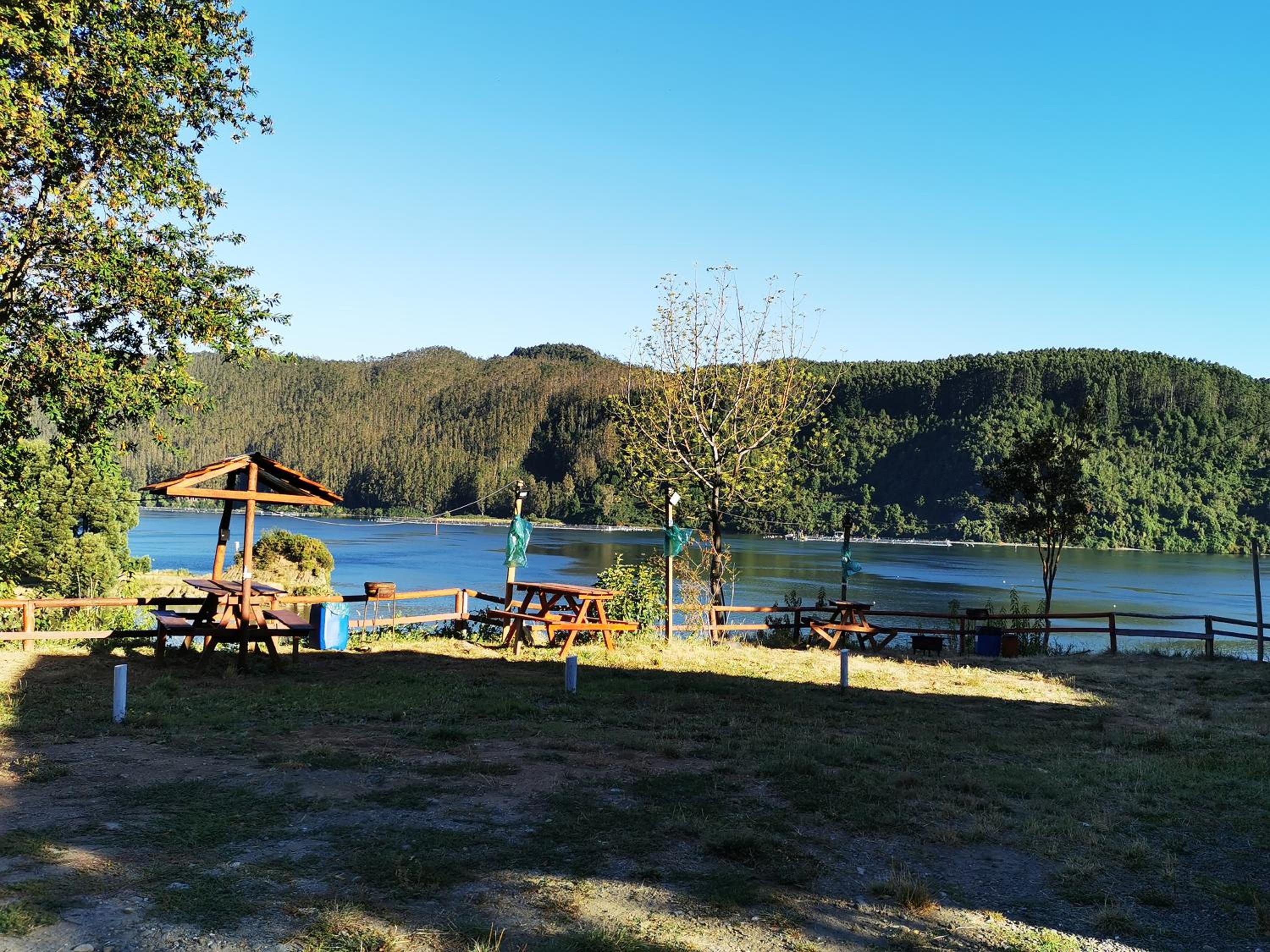 Camping & Cabaña Los Arrayanes Niebla