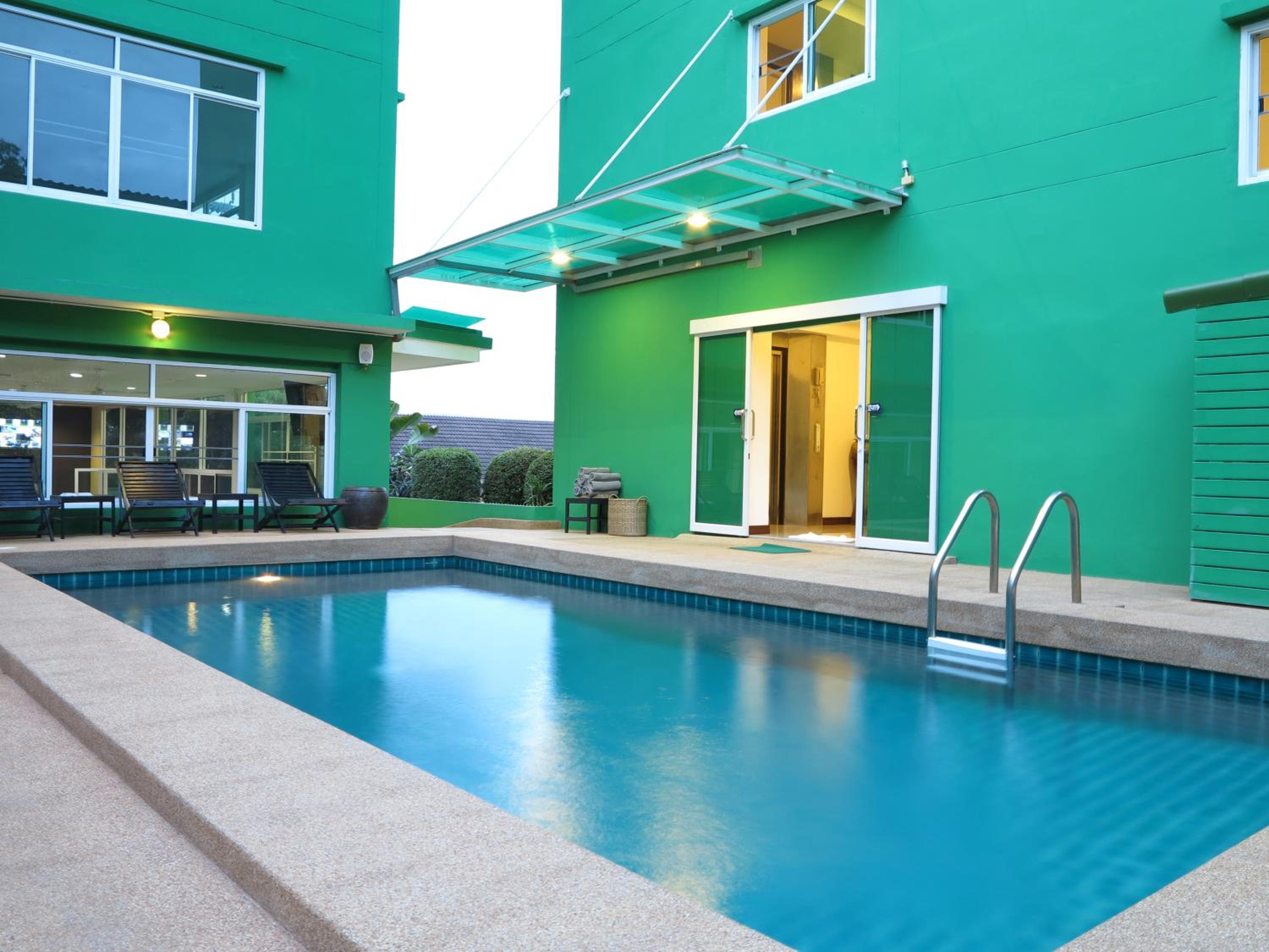 Wiz Hotel