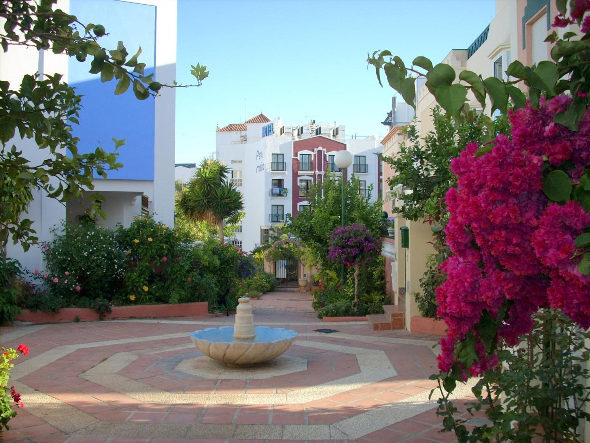 Apartamentos StarNerja II
