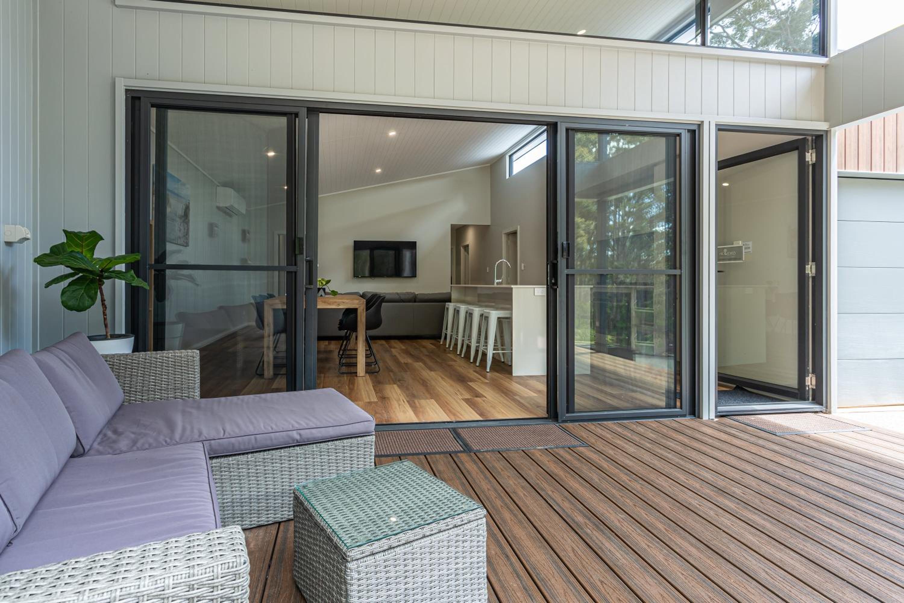 Forest Getaway - walk to Margaret River town - NEW
