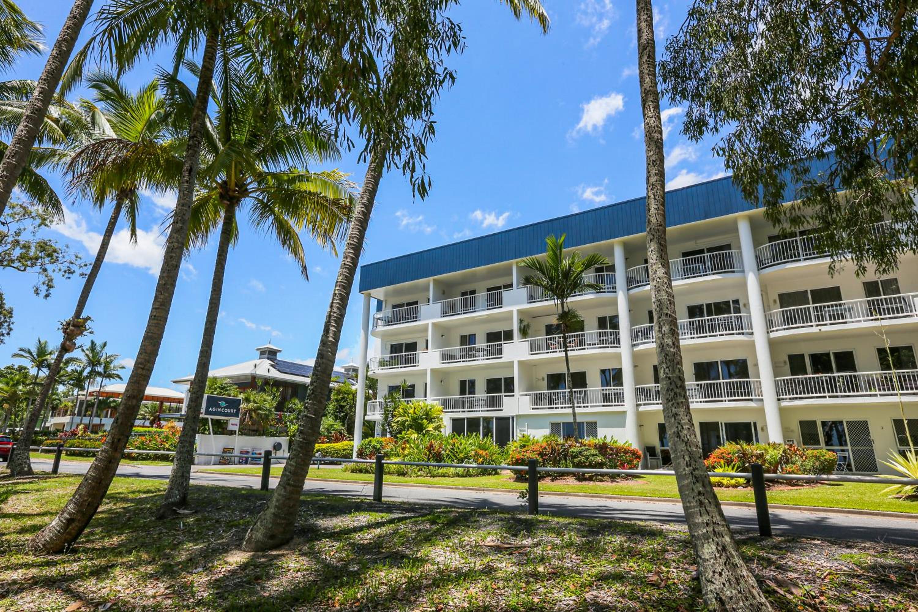 Hotel Agincourt Beachfront Apartments - Image 1