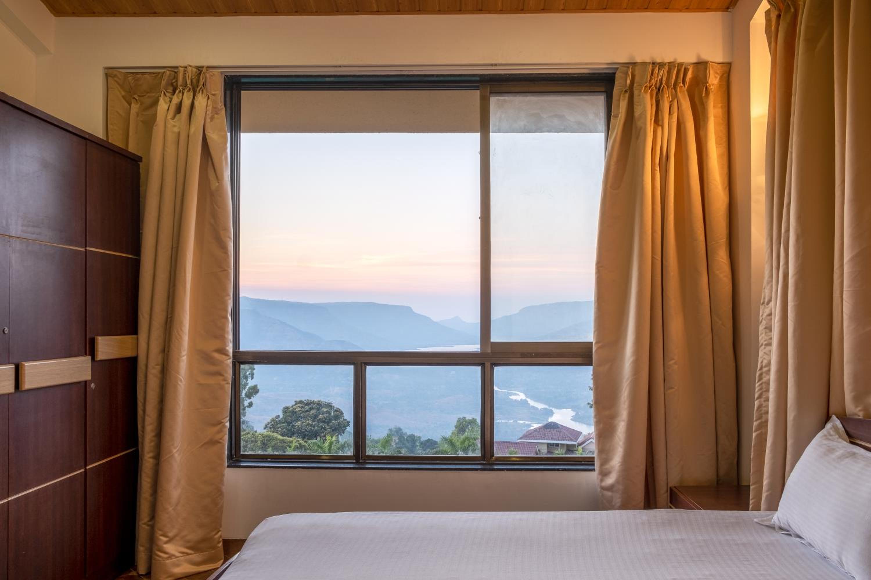 West Valley Villa 6BHK Mahabaleshwar view 2