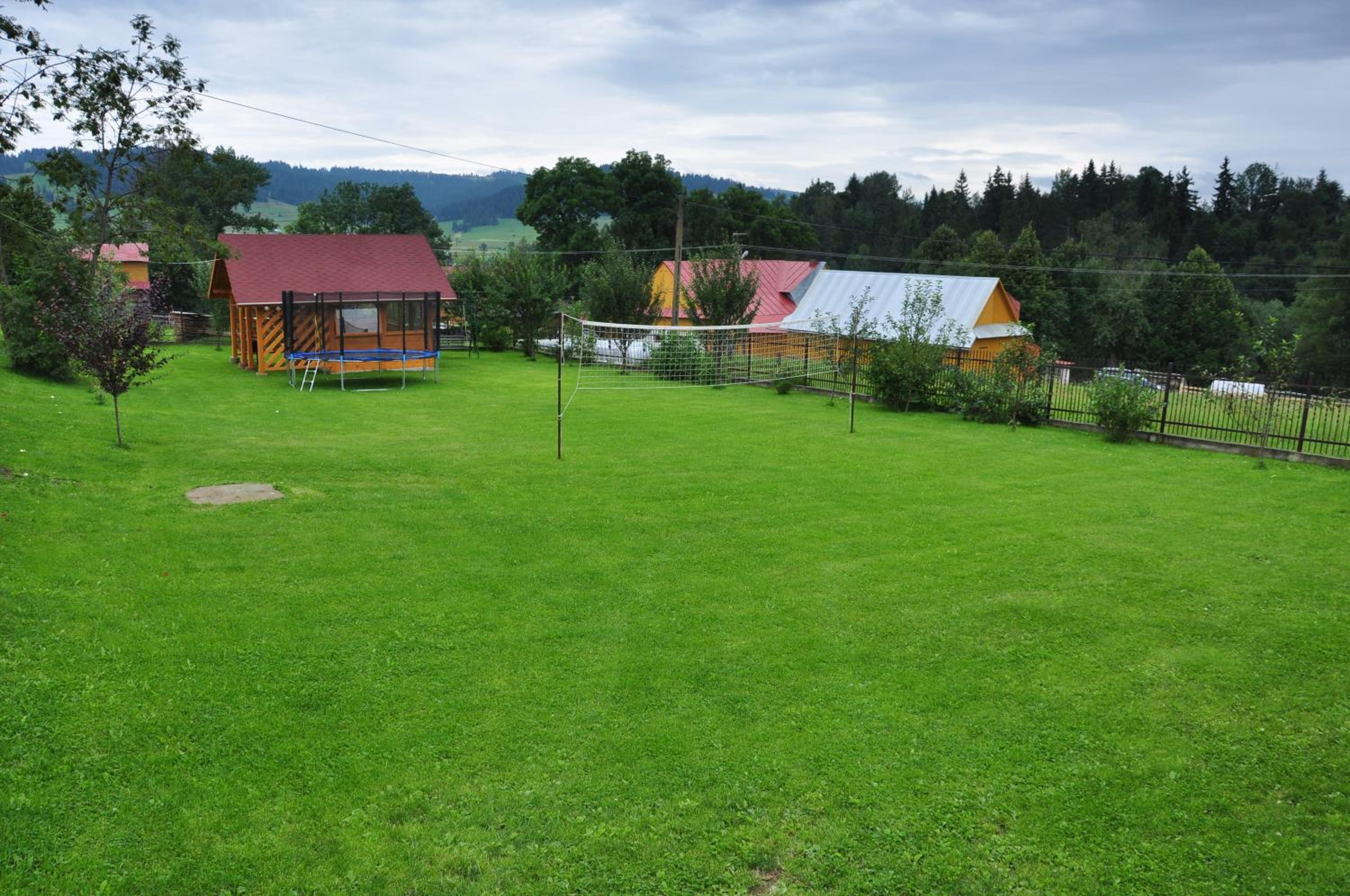 Pokoje gościnne u Komperdow pod wyciągiem narciarskim Kaniowka view 4