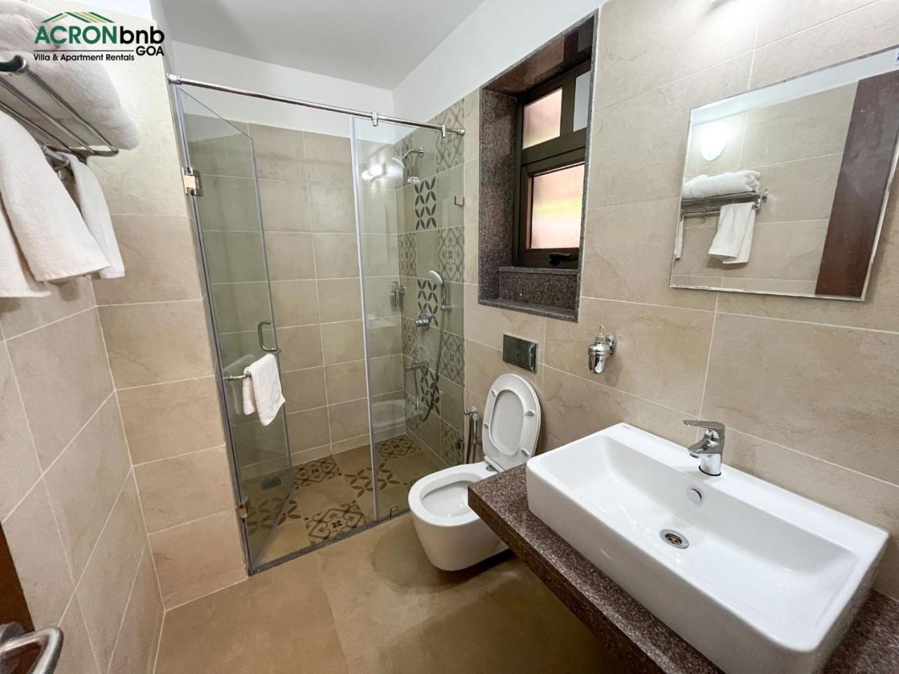Acron Seawind Baga Arpora view 5