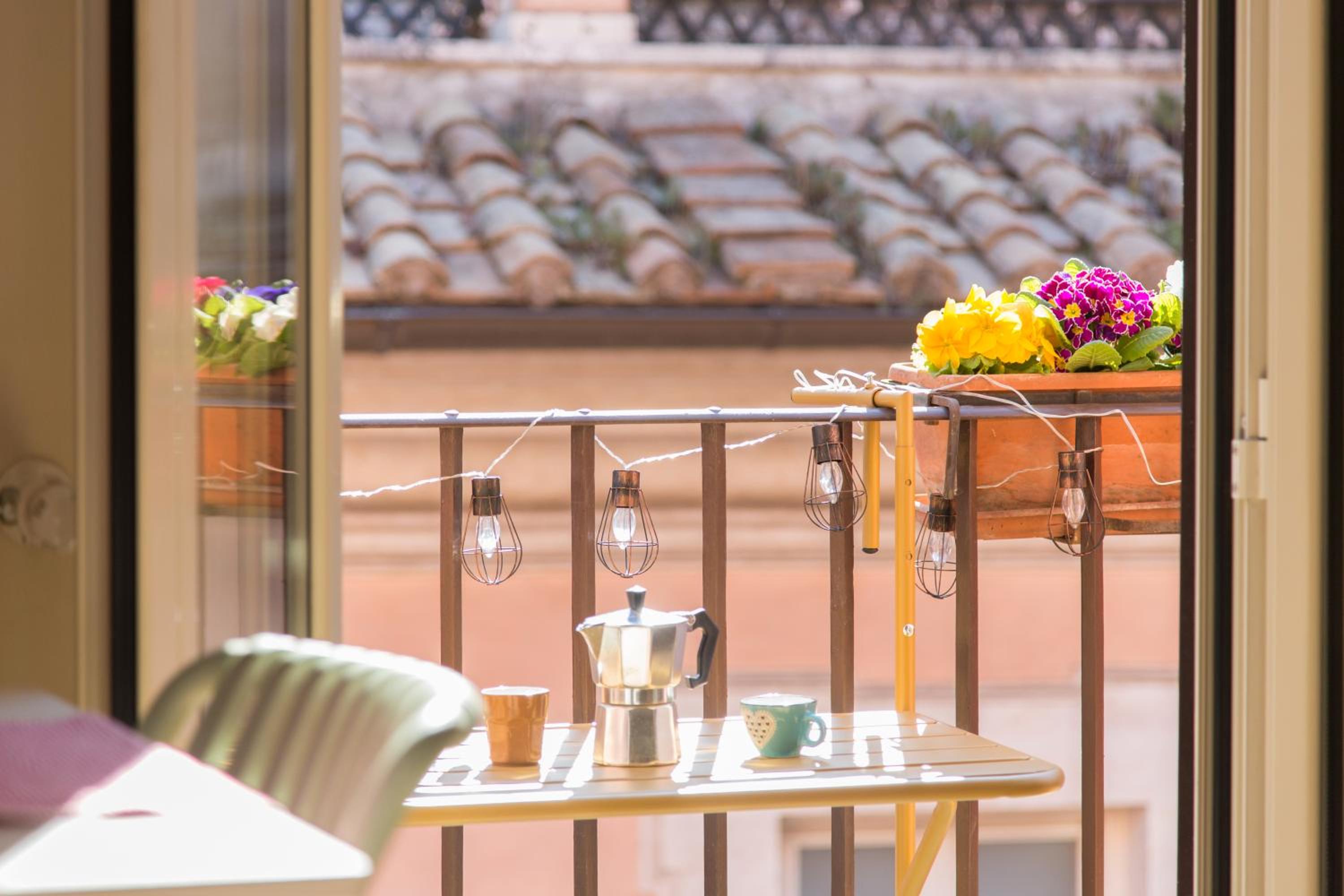 Casa Luce en Rome — balance & terrace