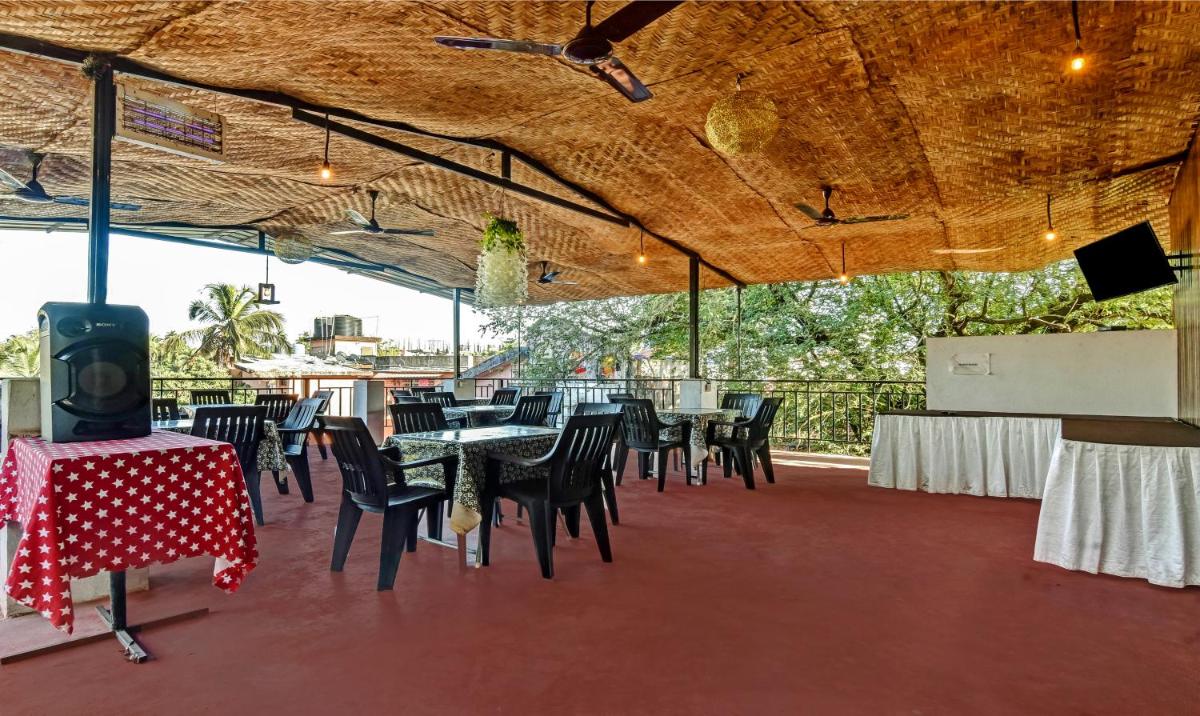 outdoor BBQ area