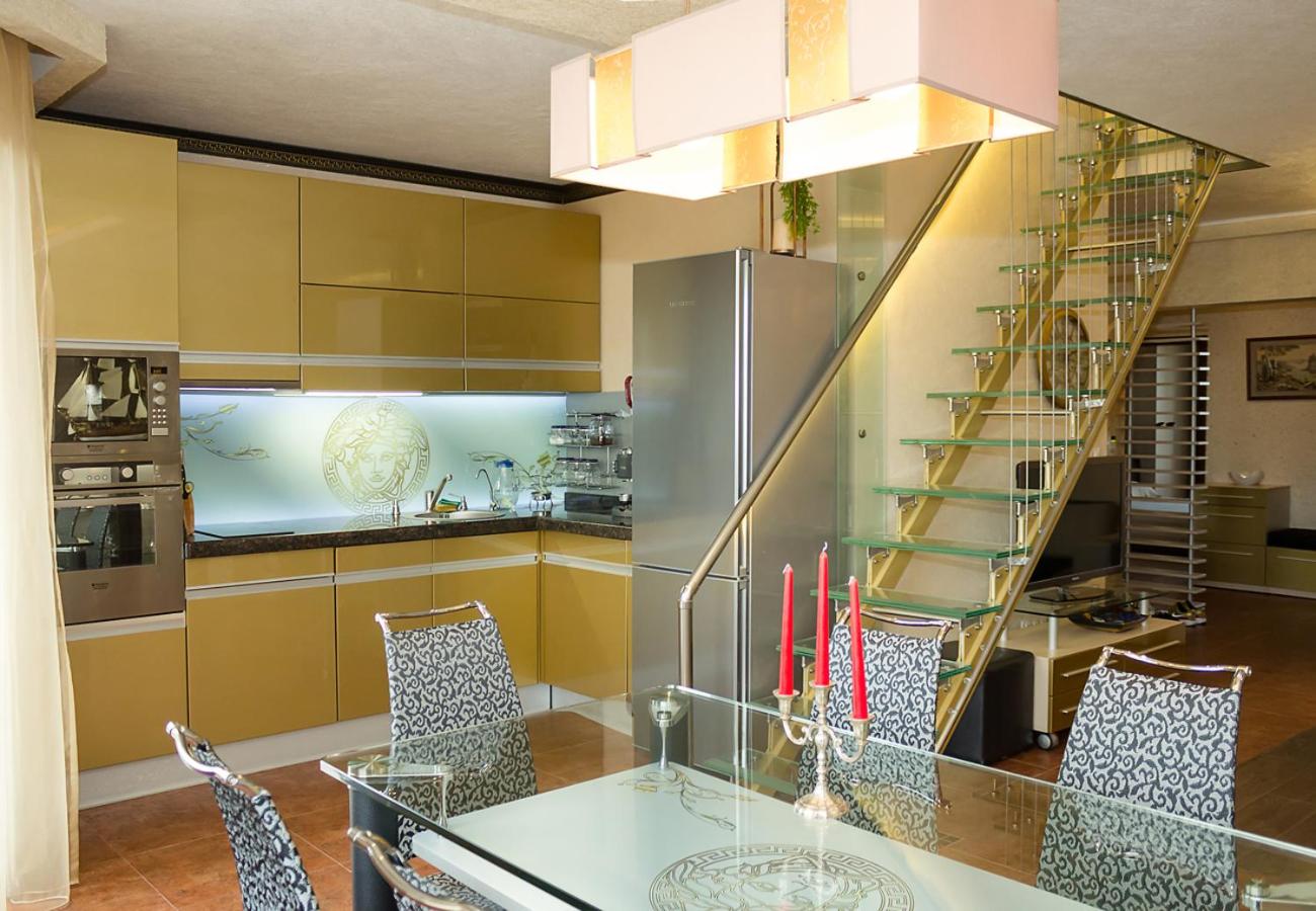 Under the Stars - Lux Penthouse with POOL and Terrace by Flat Mаnager view 4