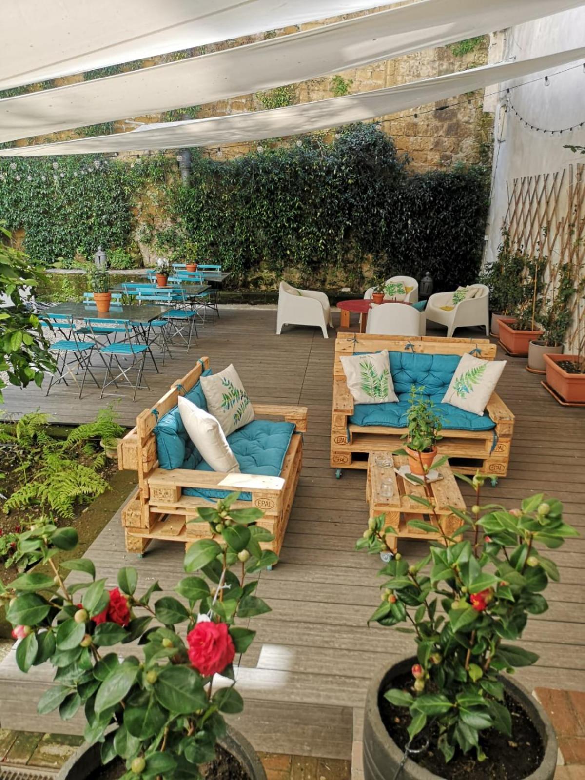 lounge